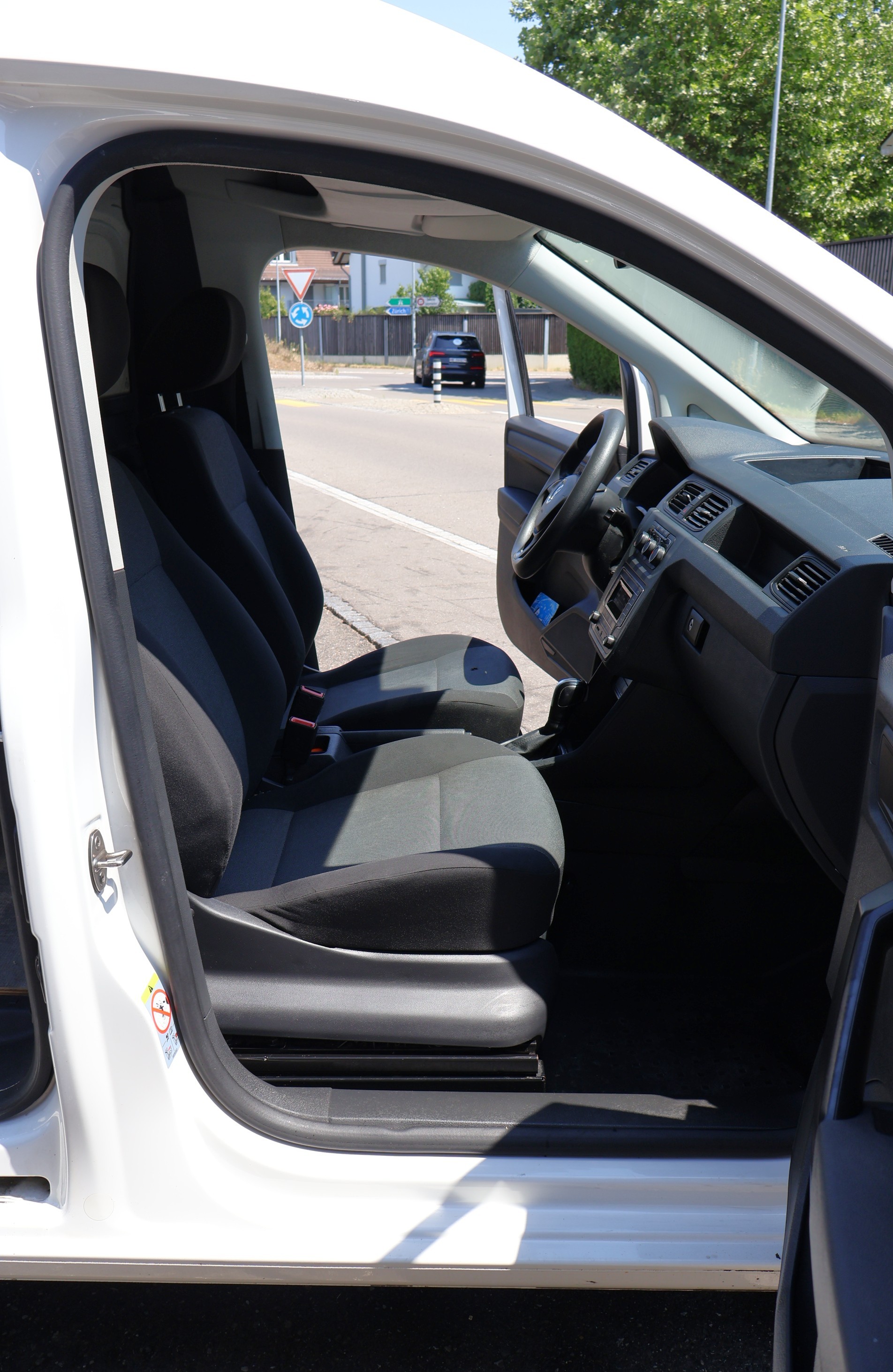 VW Caddy 1.4TGI BlueMotion Technology DSG-image-13