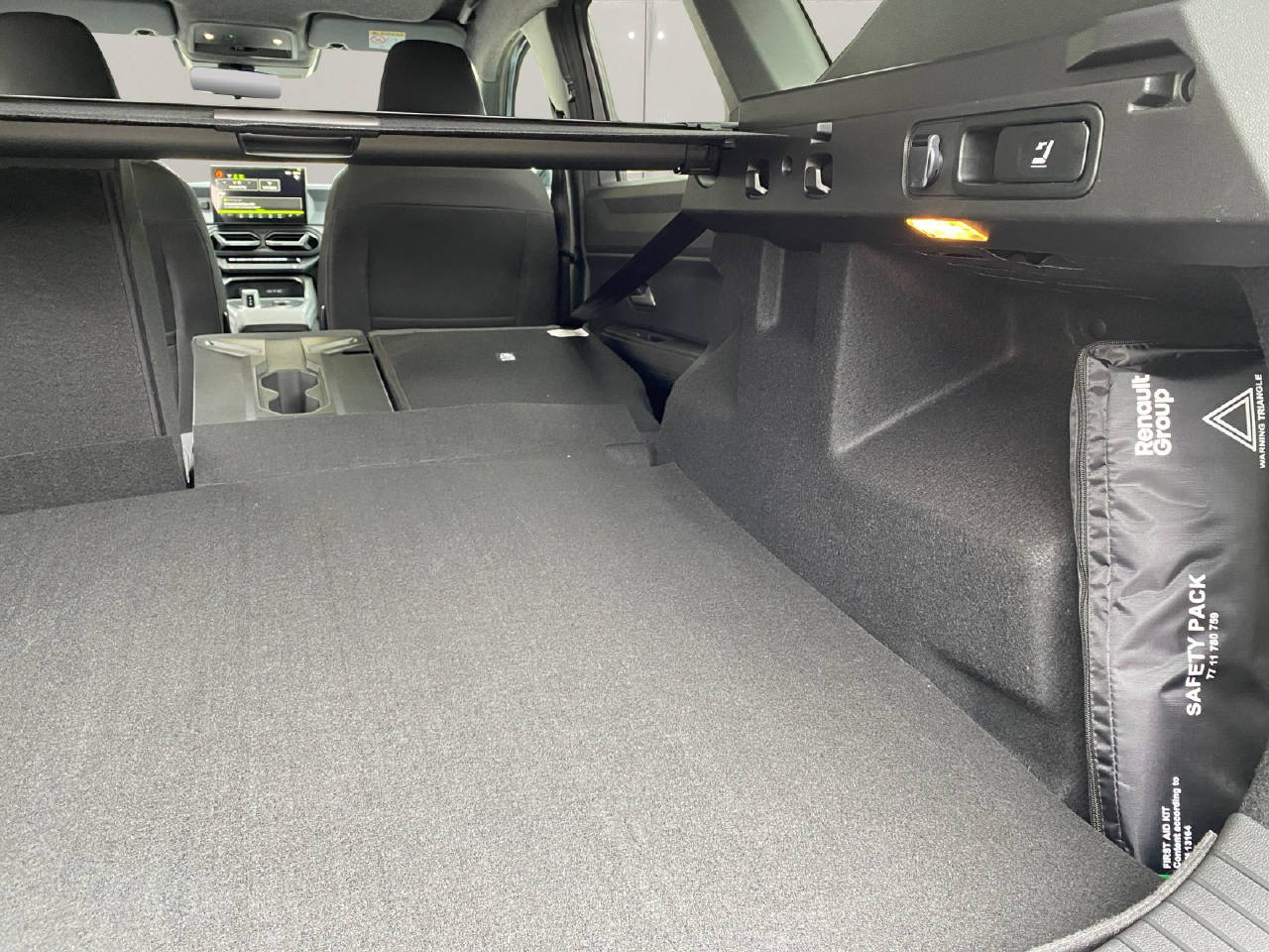 DACIA Bigster 1.2 Hybrid Journey 4WD Automat-image-15