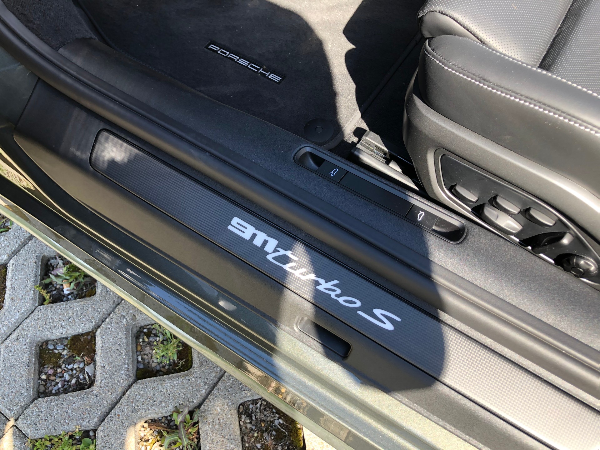 PORSCHE 911 Turbo S Cabriolet PDK Modelljahr 2022-image-10
