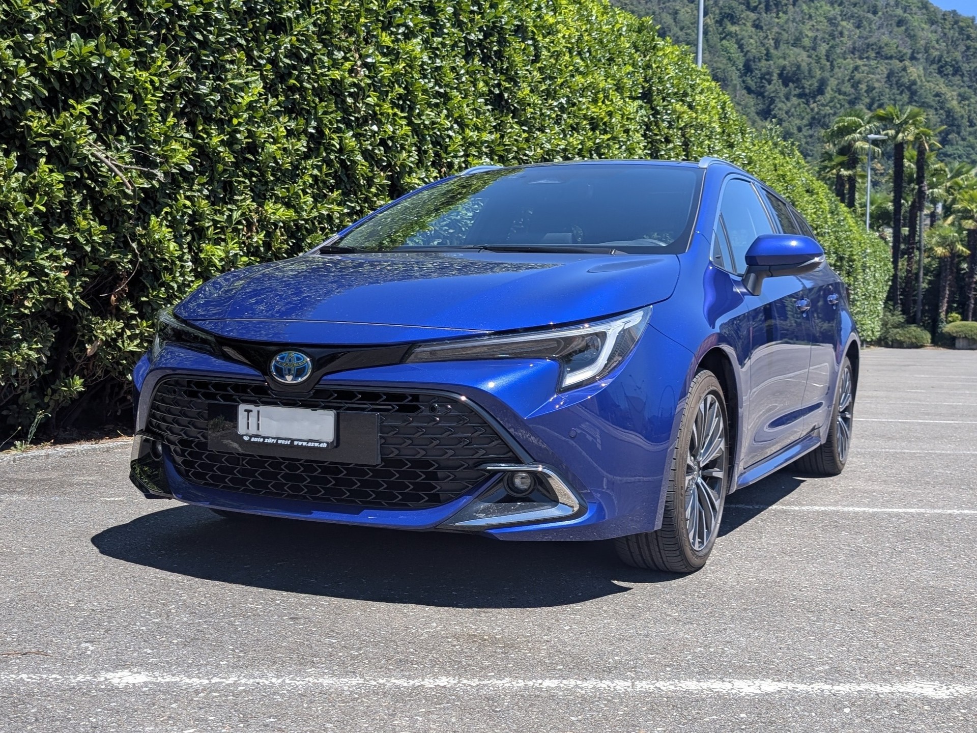 TOYOTA Corolla Touring Sports 2.0 HSD Trend-image-2