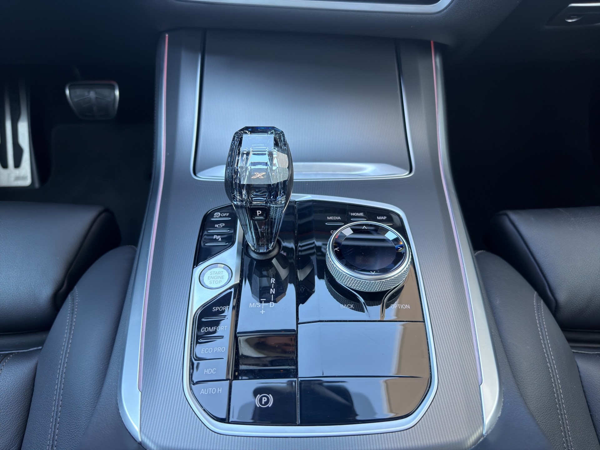 BMW X5 xDrive 48V 40d M Sport-image-13