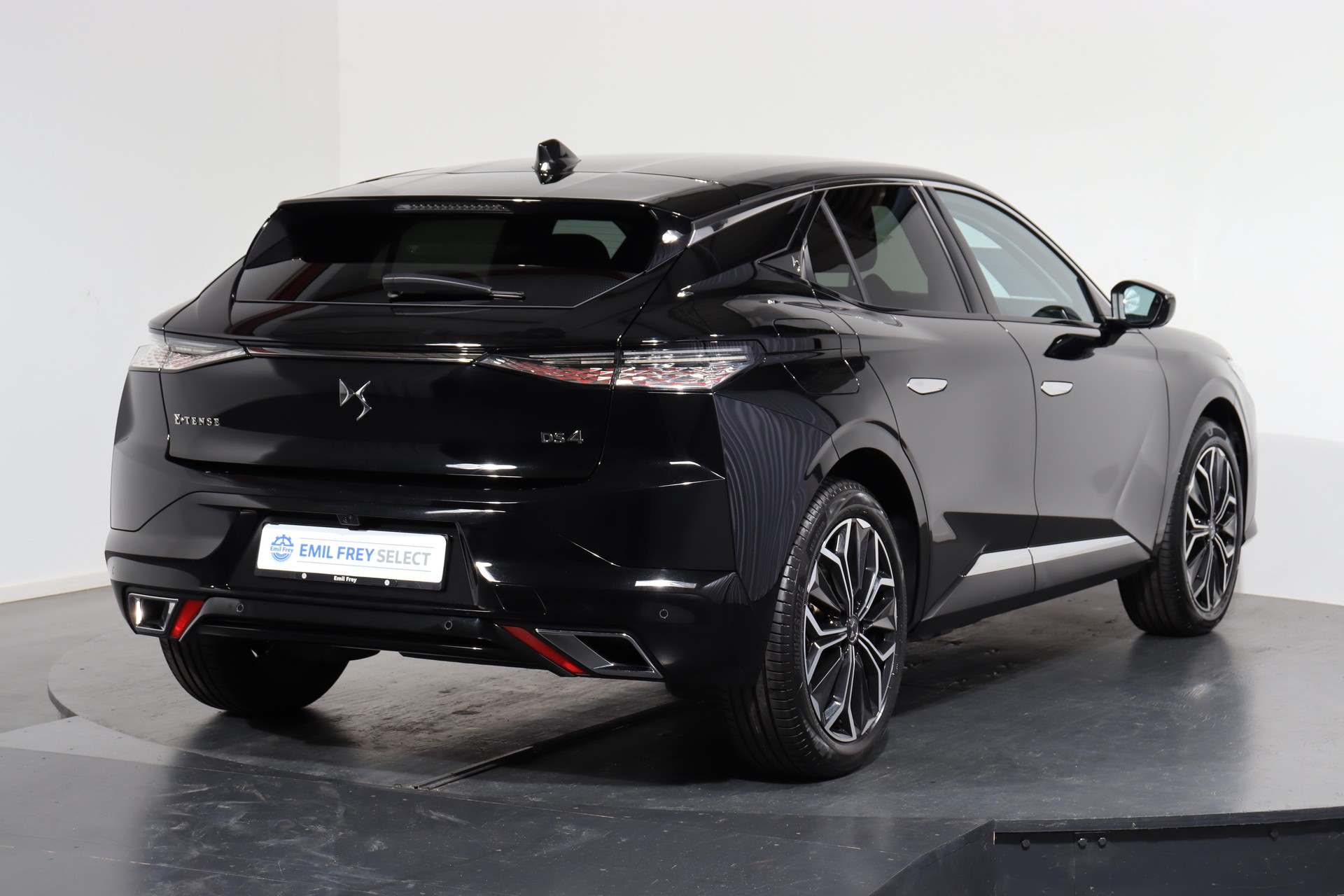 DS AUTOMOBILES 4 1.6 E-Tense Rivoli-image-1