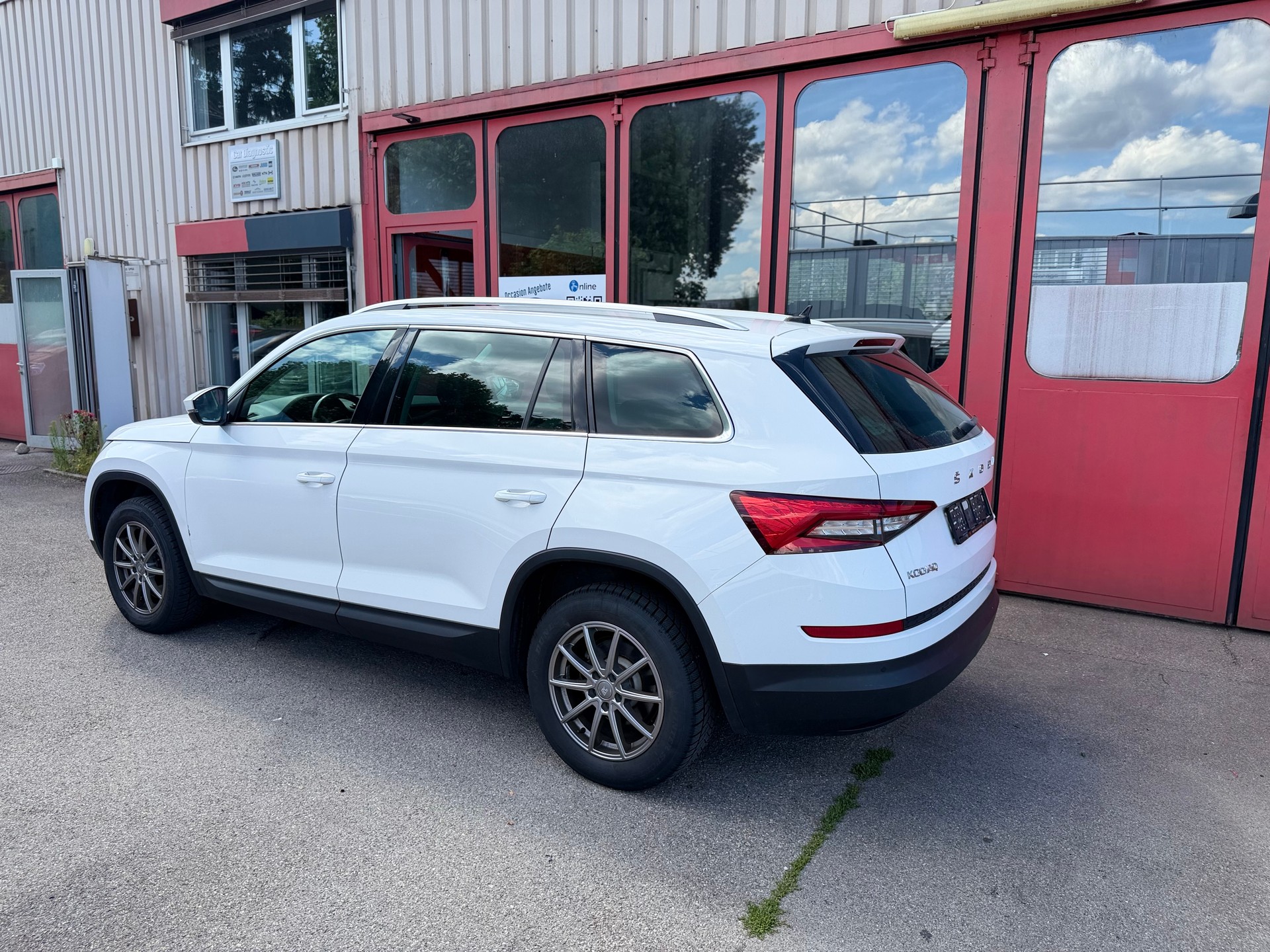 SKODA Kodiaq 2.0 TSI 4x4 Sport Line-image-5