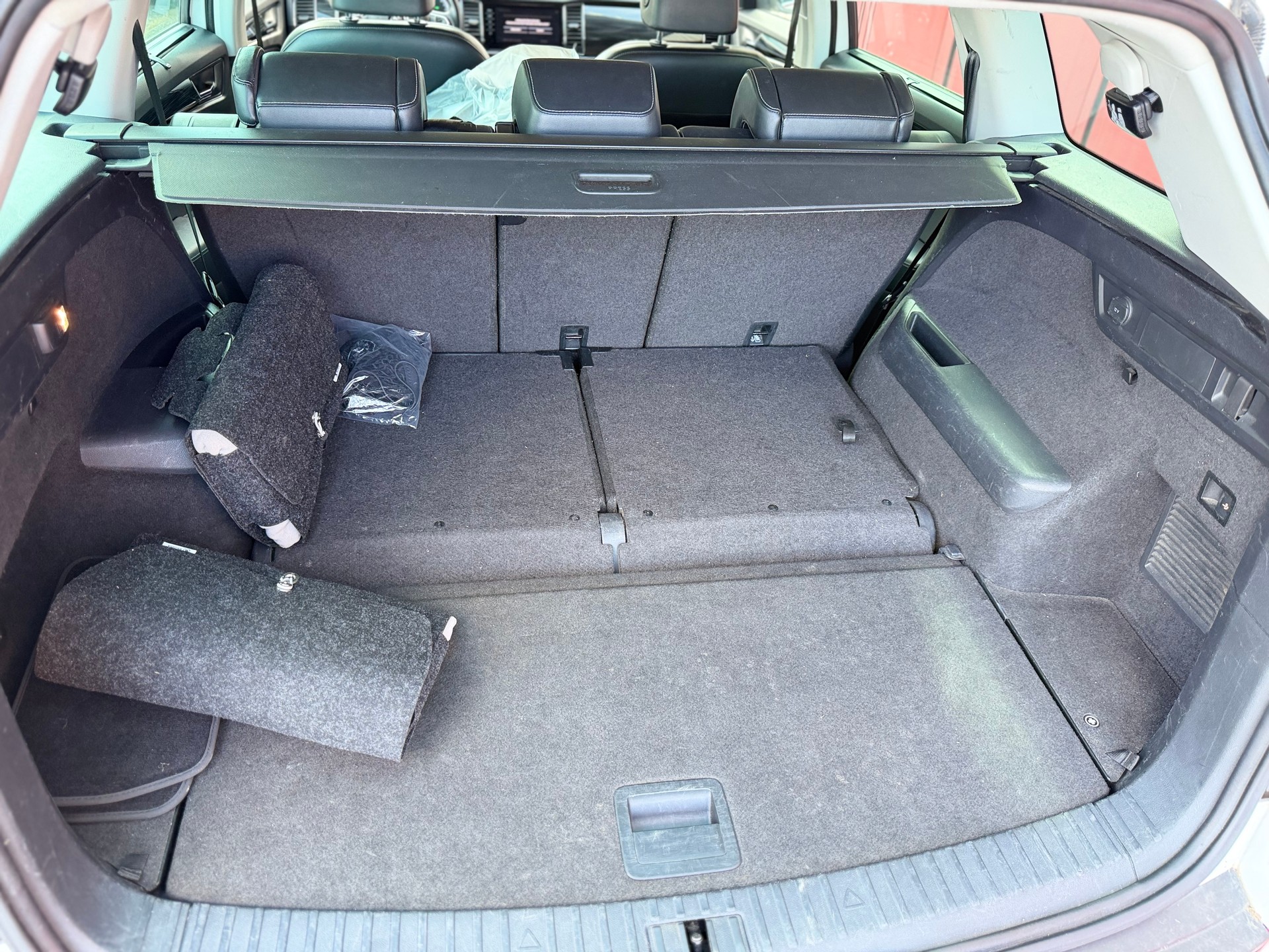 SKODA Kodiaq 2.0 TSI 4x4 Sport Line-image-6