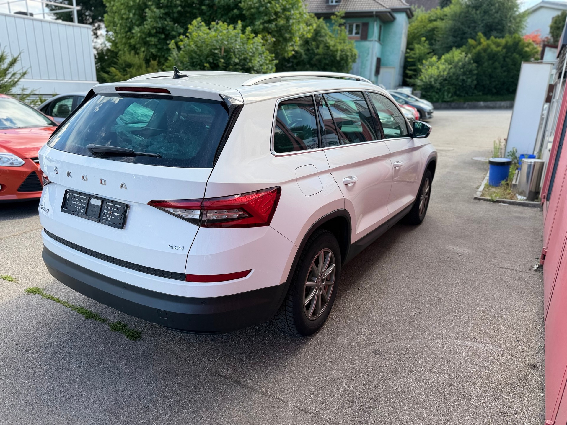 SKODA Kodiaq 2.0 TSI 4x4 Sport Line-image-3