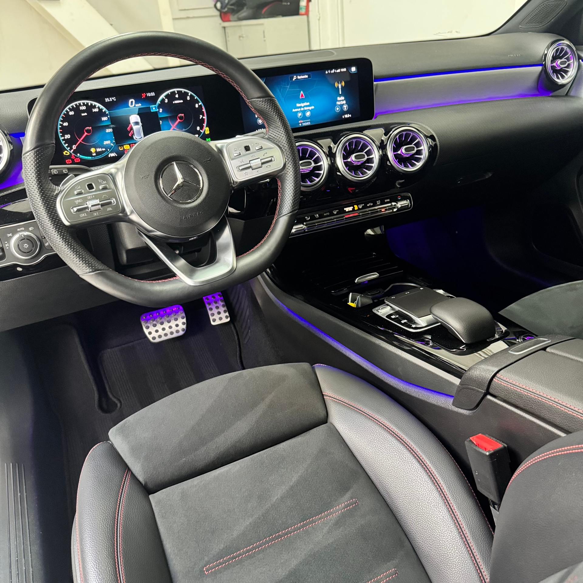 MERCEDES-BENZ A 250 4Matic AMG Line 4Matic 7G-DCT-image-13
