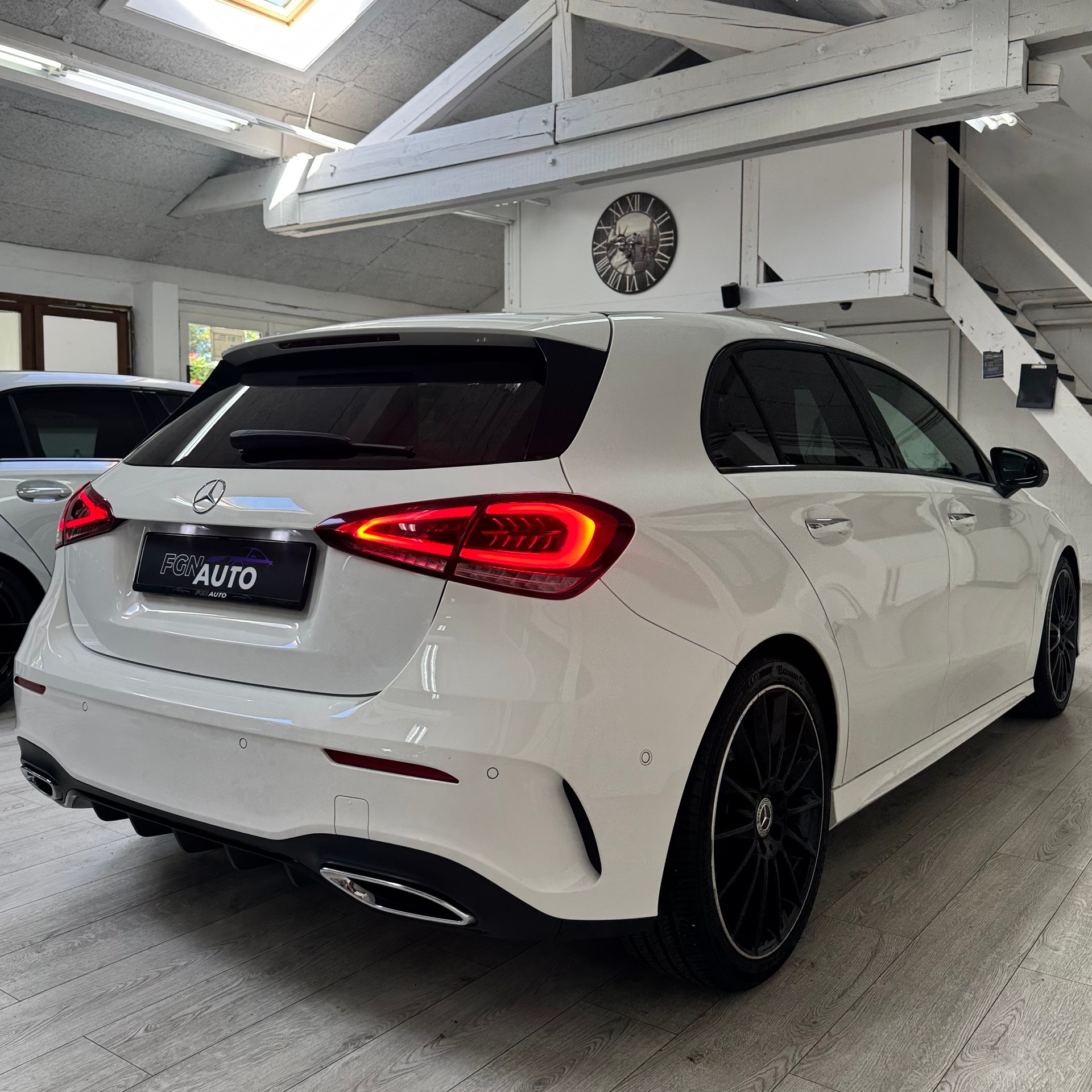 MERCEDES-BENZ A 250 4Matic AMG Line 4Matic 7G-DCT-image-4