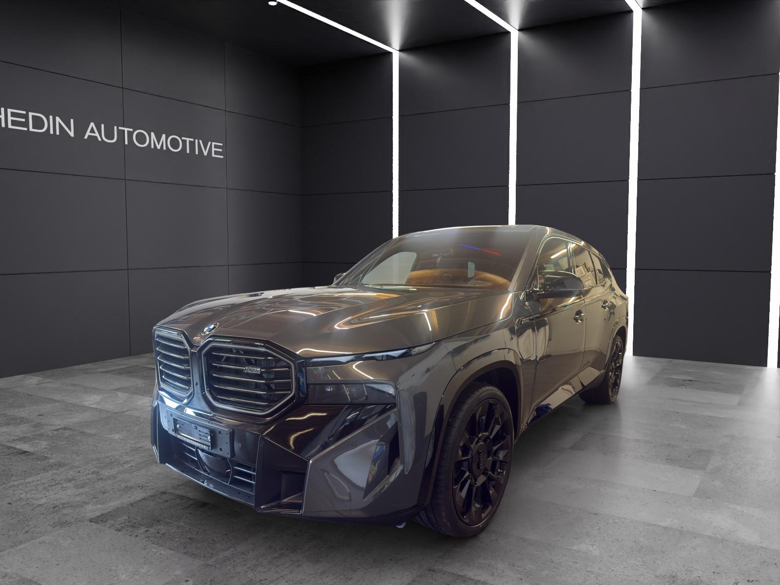 BMW XM 50e Plug-in Hybrid-image-0