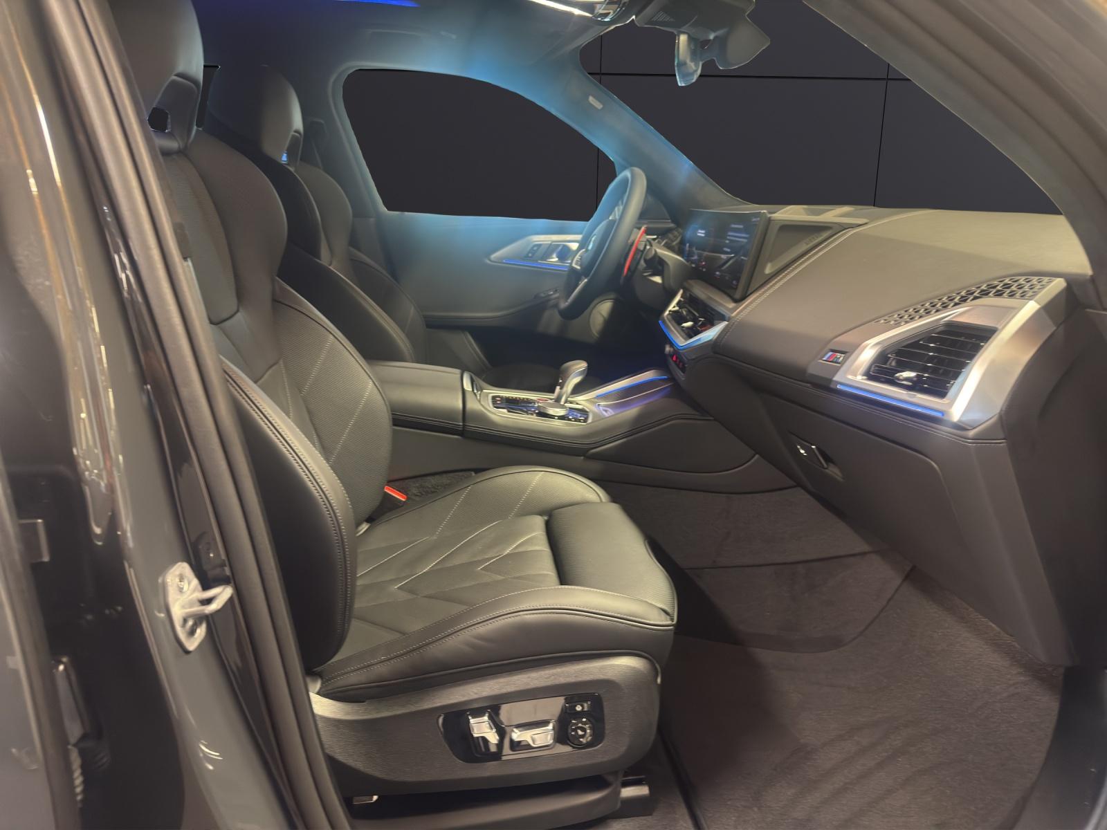 BMW XM 50e Plug-in Hybrid-image-14