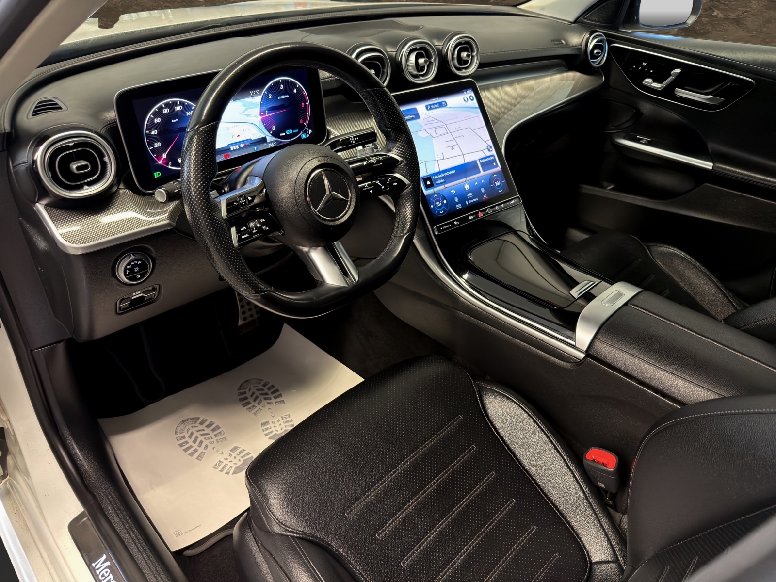 MERCEDES-BENZ C 220 d T 4Matic AMG Line-image-7