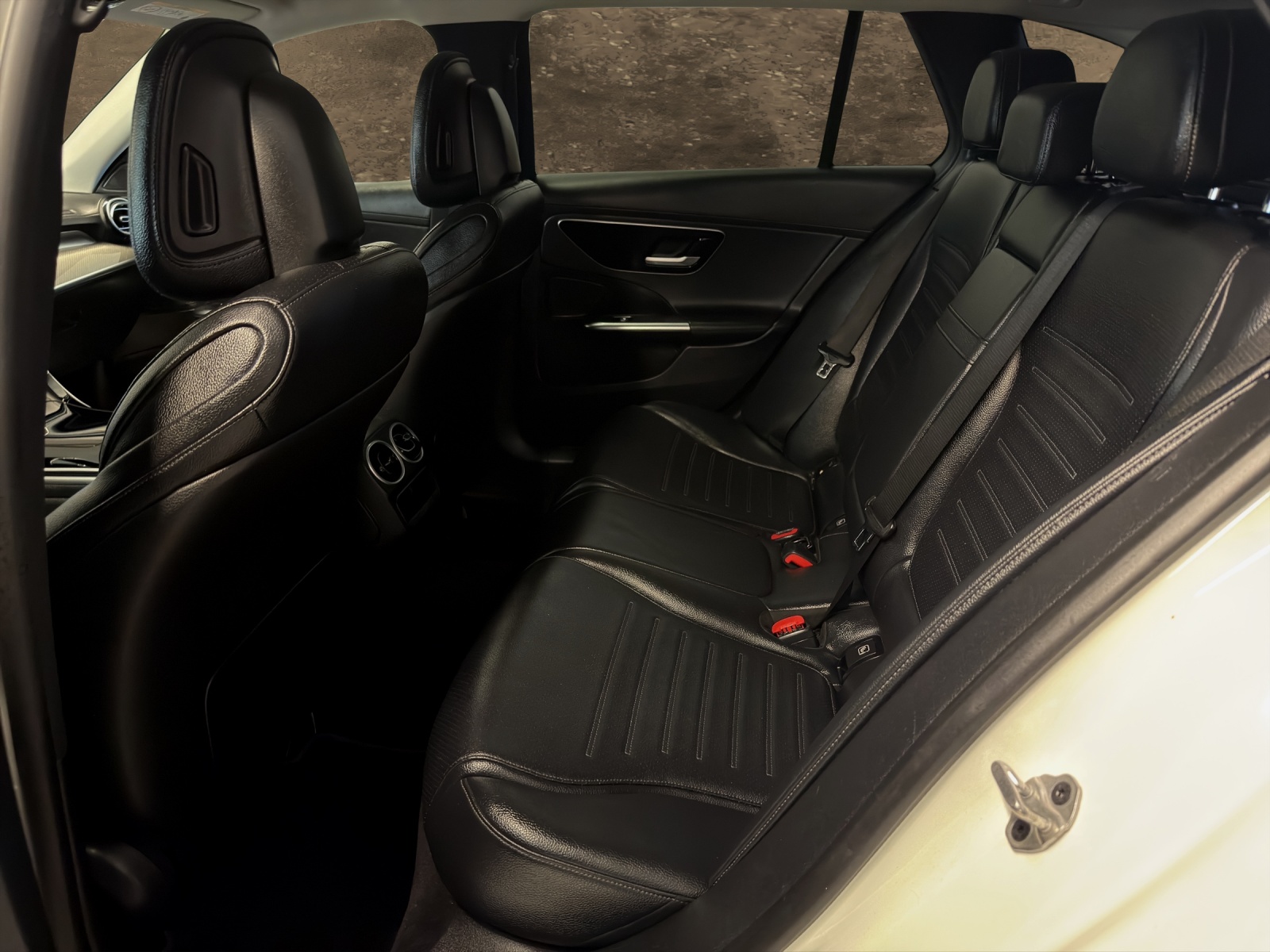 MERCEDES-BENZ C 220 d T 4Matic AMG Line-image-8