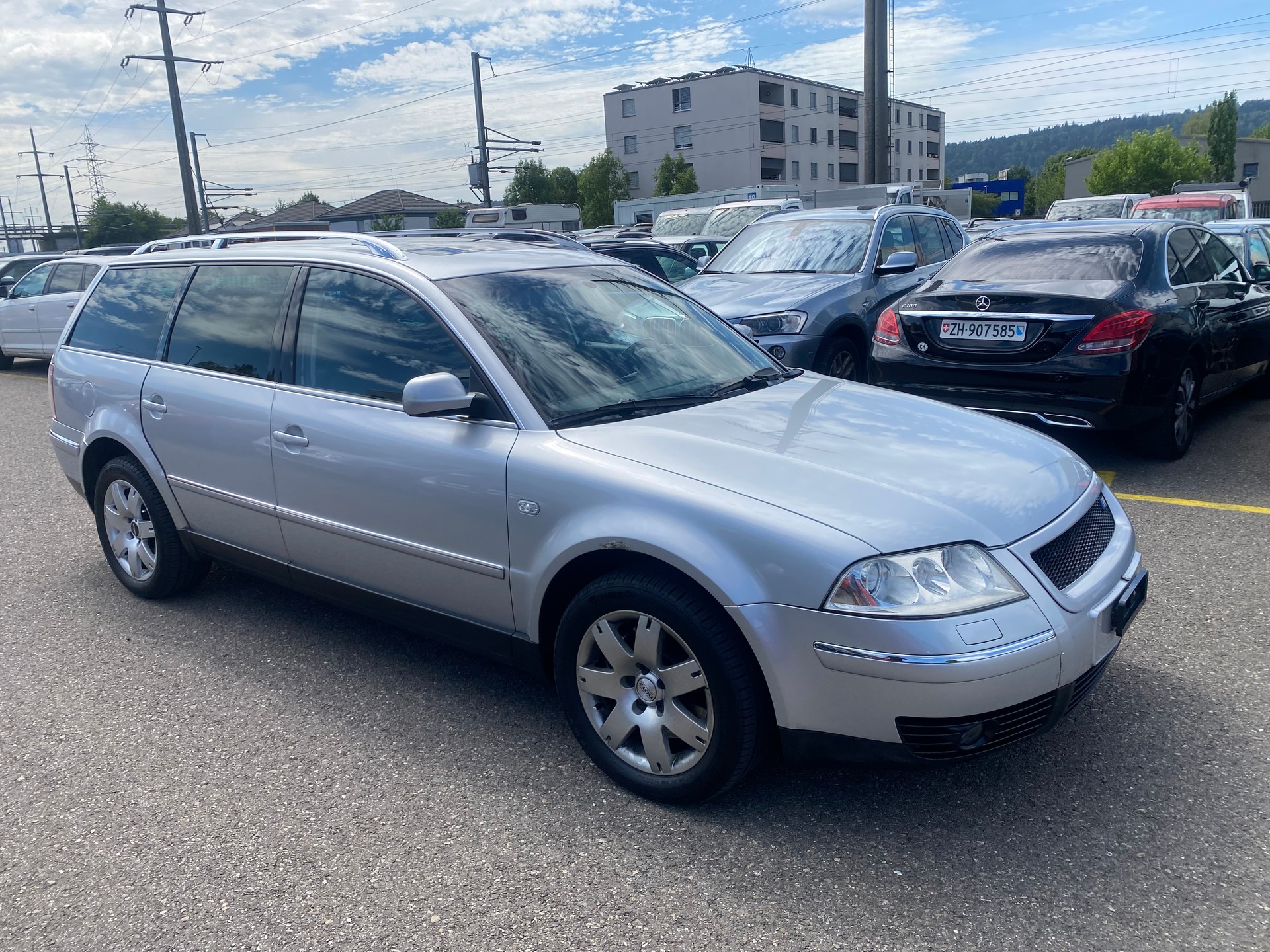 VW Passat Variant 2.5 V6 TDI 4Motion Highline-image-2