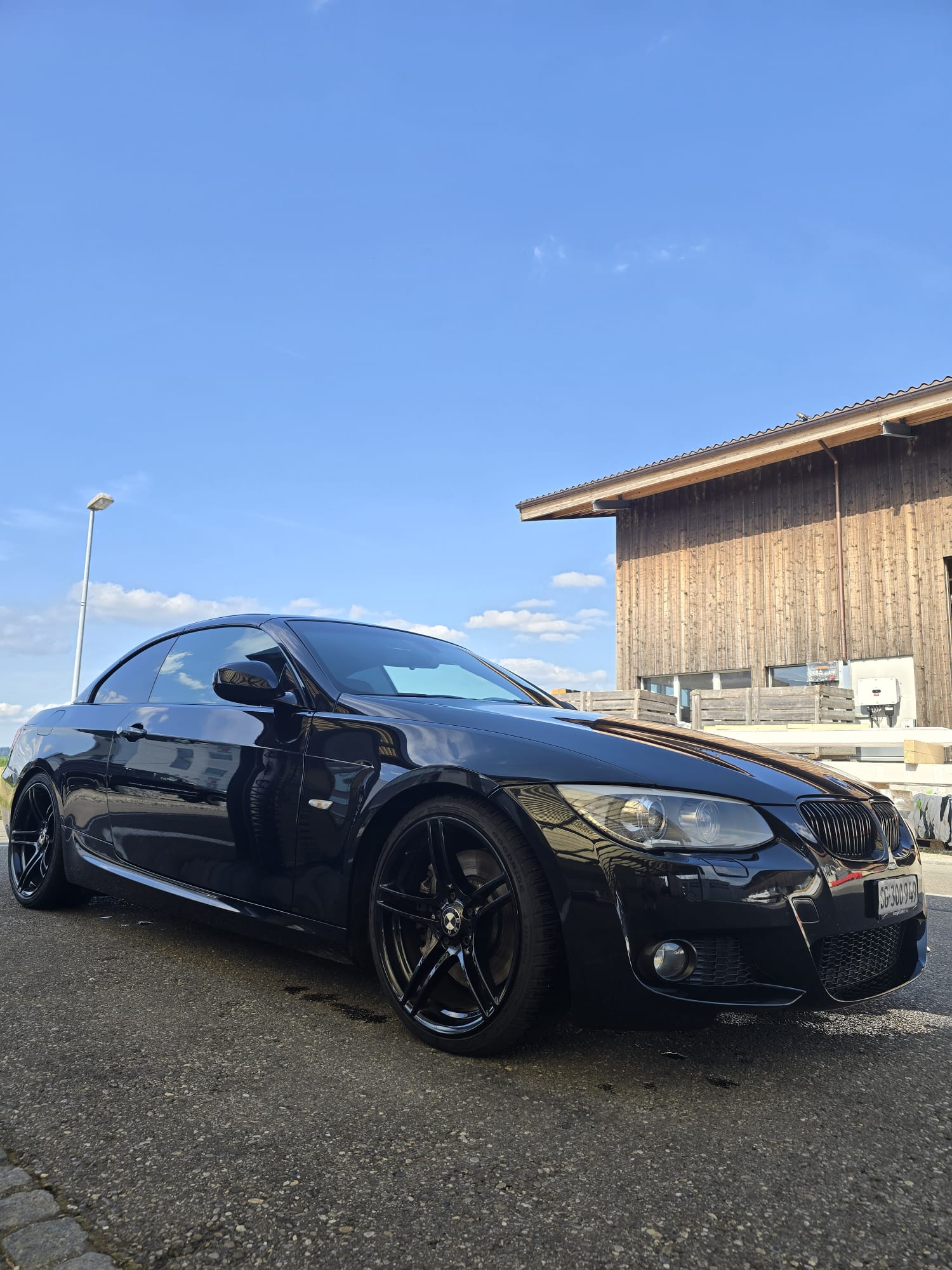 BMW 335i-image-0