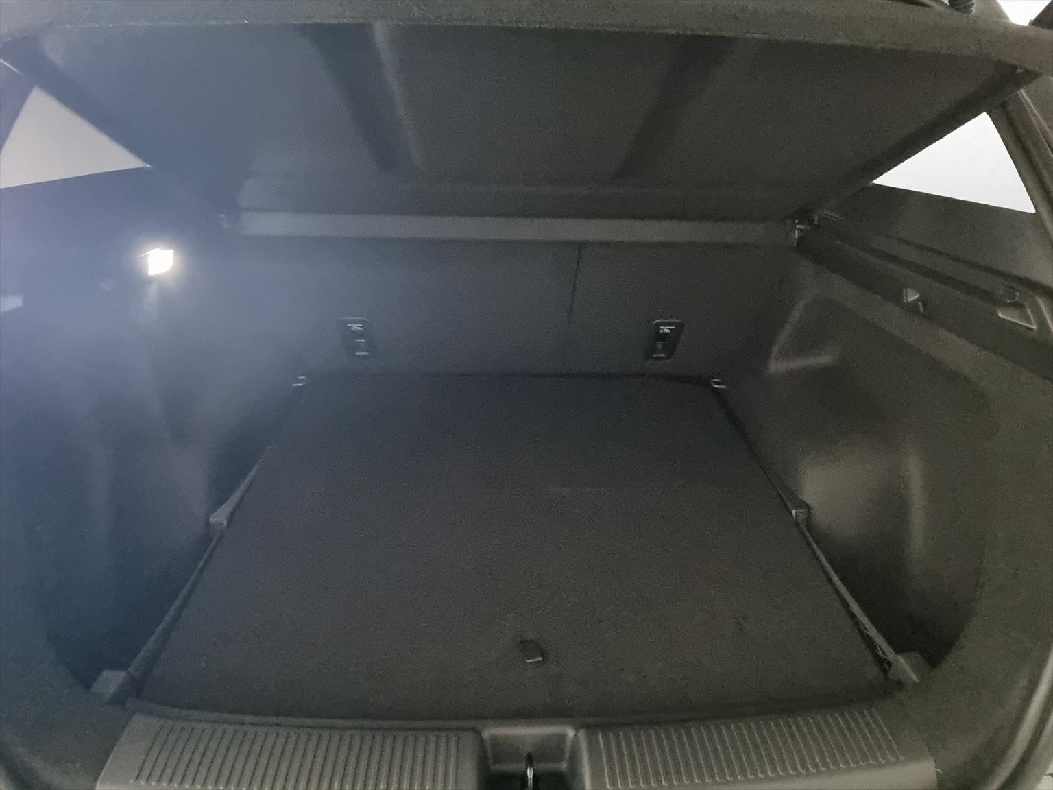 MG MG S5 EV 64kWh Luxury RWD-image-15