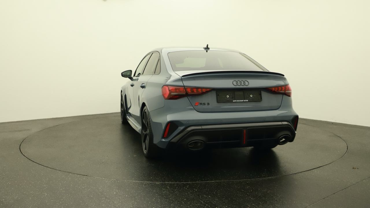 AUDI RS3 Limousine 2.5 TSI quattro S-tronic-image-3