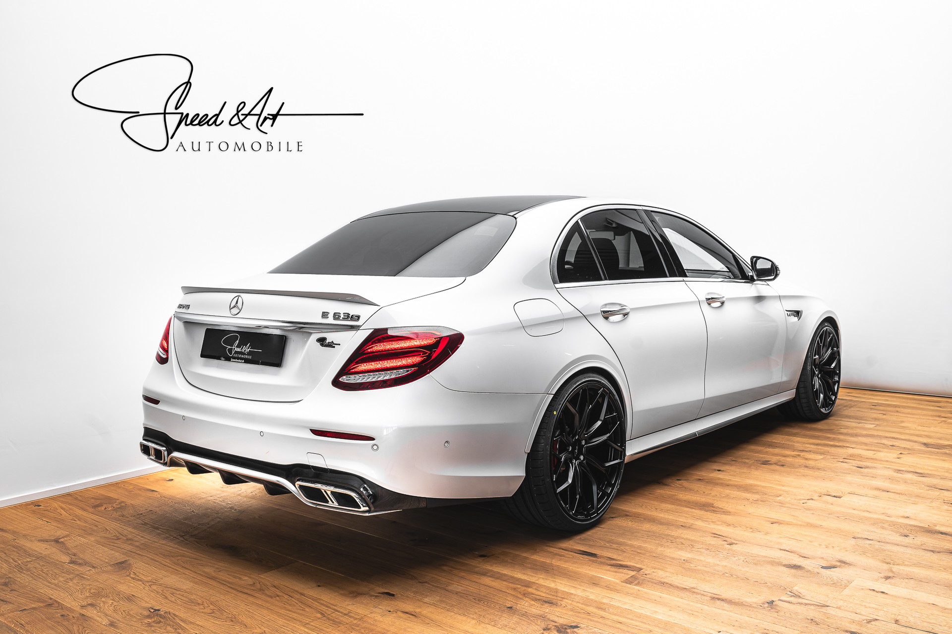 MERCEDES-BENZ E 63 AMG S 4Matic Speedshift MCT | OHNE OPF | 1. HAND-image-3
