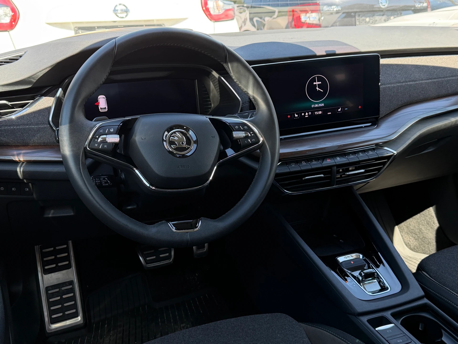 SKODA Octavia Combi 2.0 TDI DSG Scout 4x4-image-6