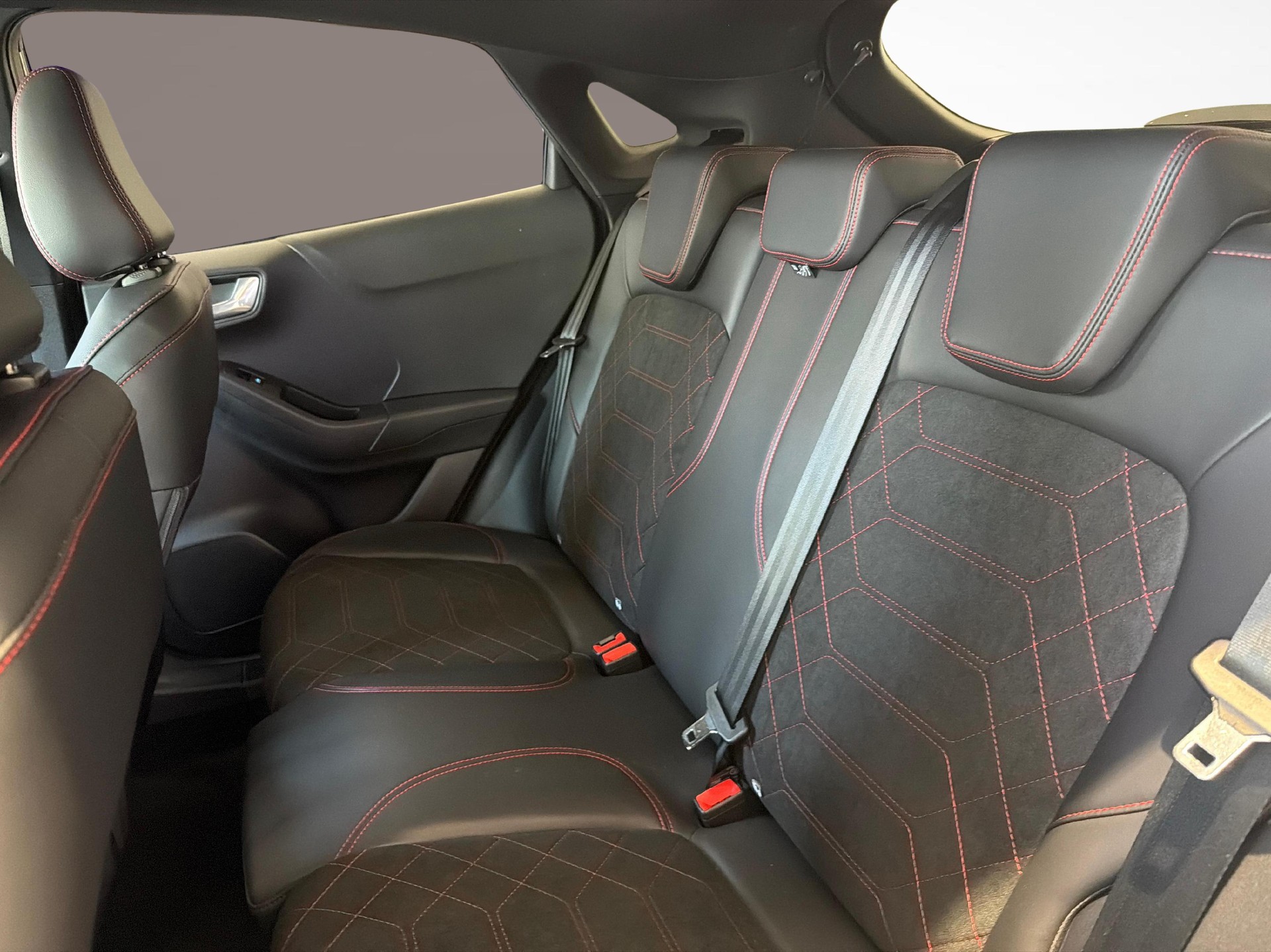FORD Puma 1.0 EcoB Hybrid 125 ST-Line X-image-10