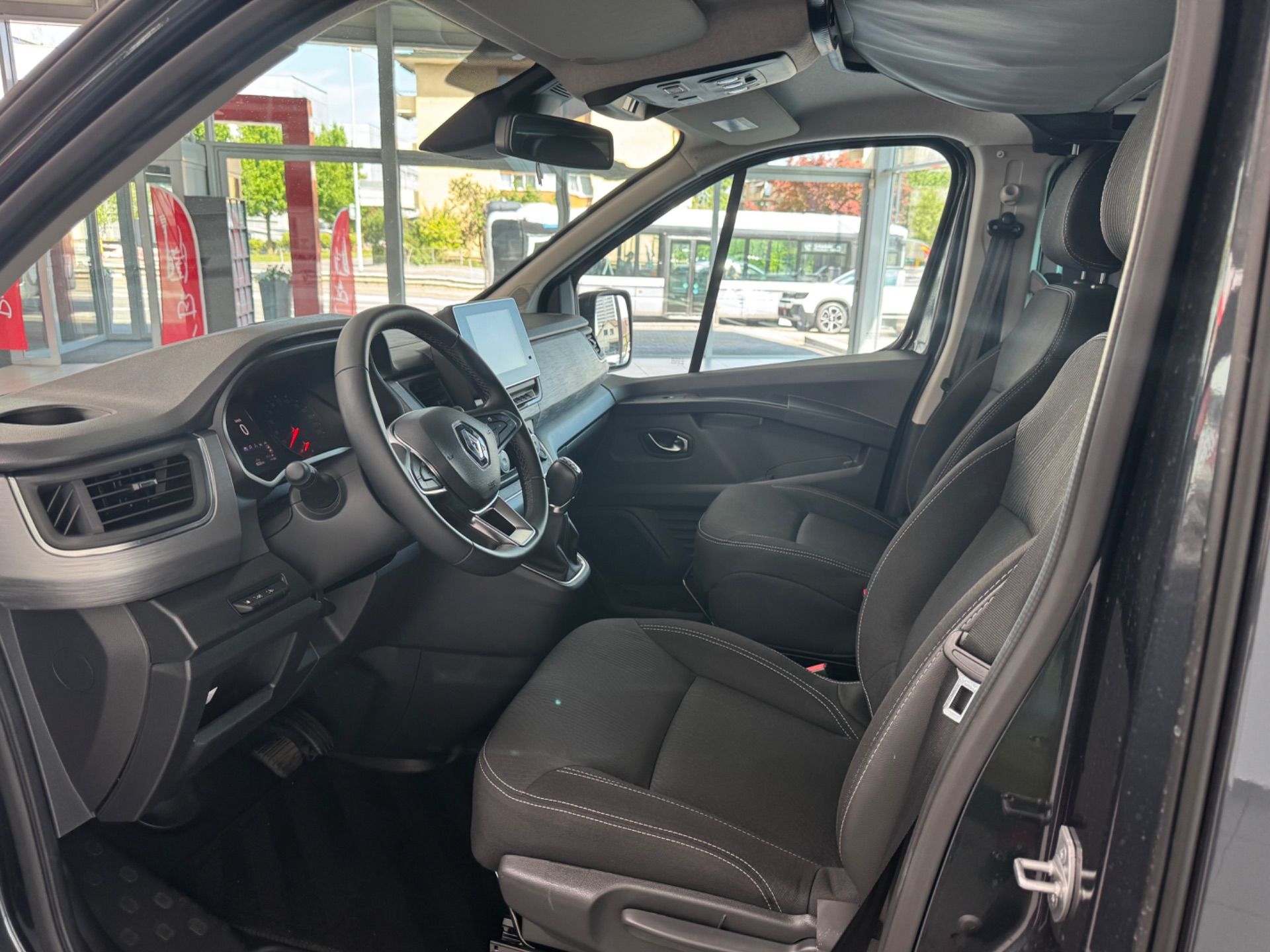 RENAULT Trafic Blue dCi 170 Spacenomad Iconic EDC-image-8