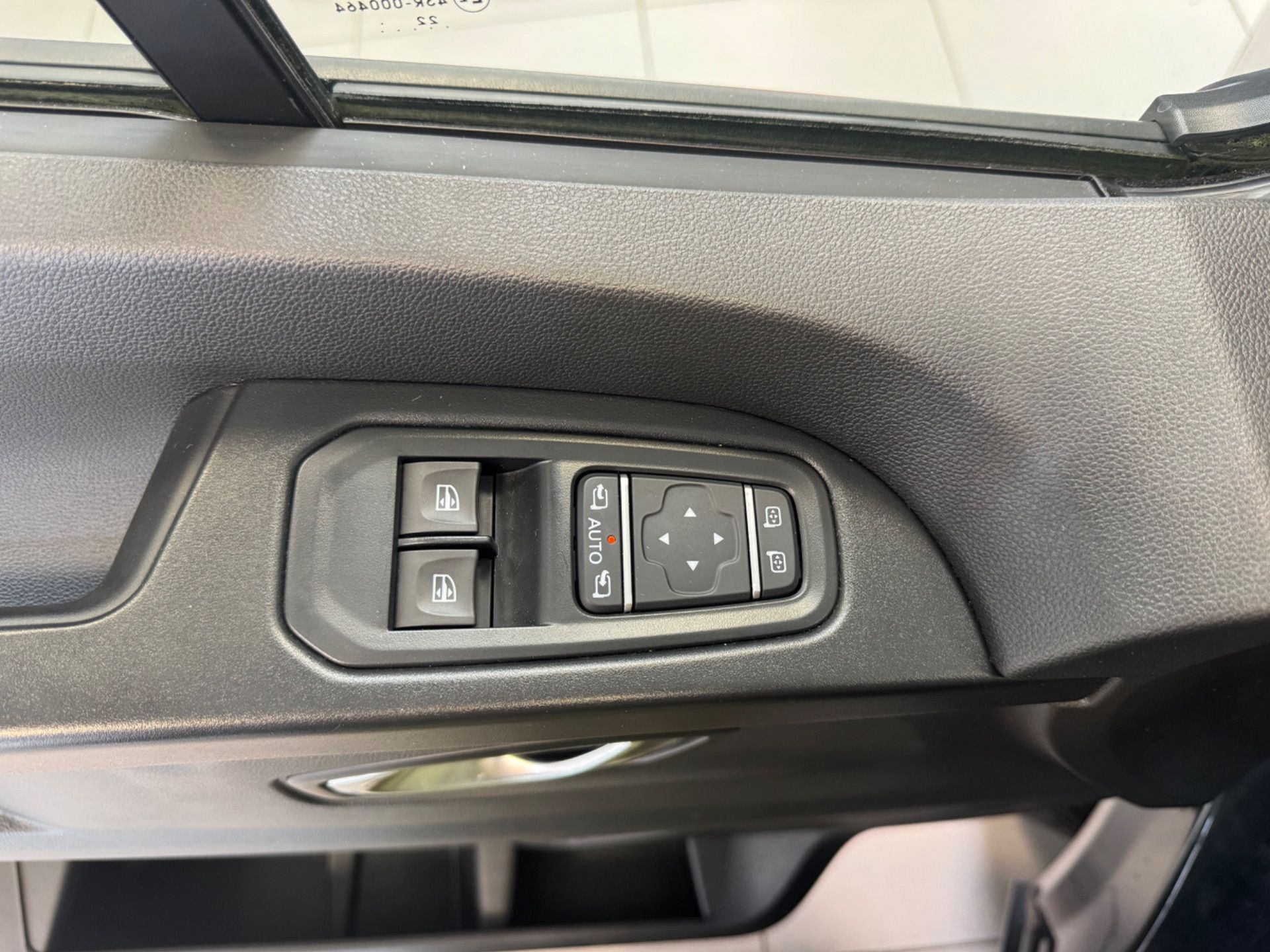 RENAULT Trafic Blue dCi 170 Spacenomad Iconic EDC-image-18