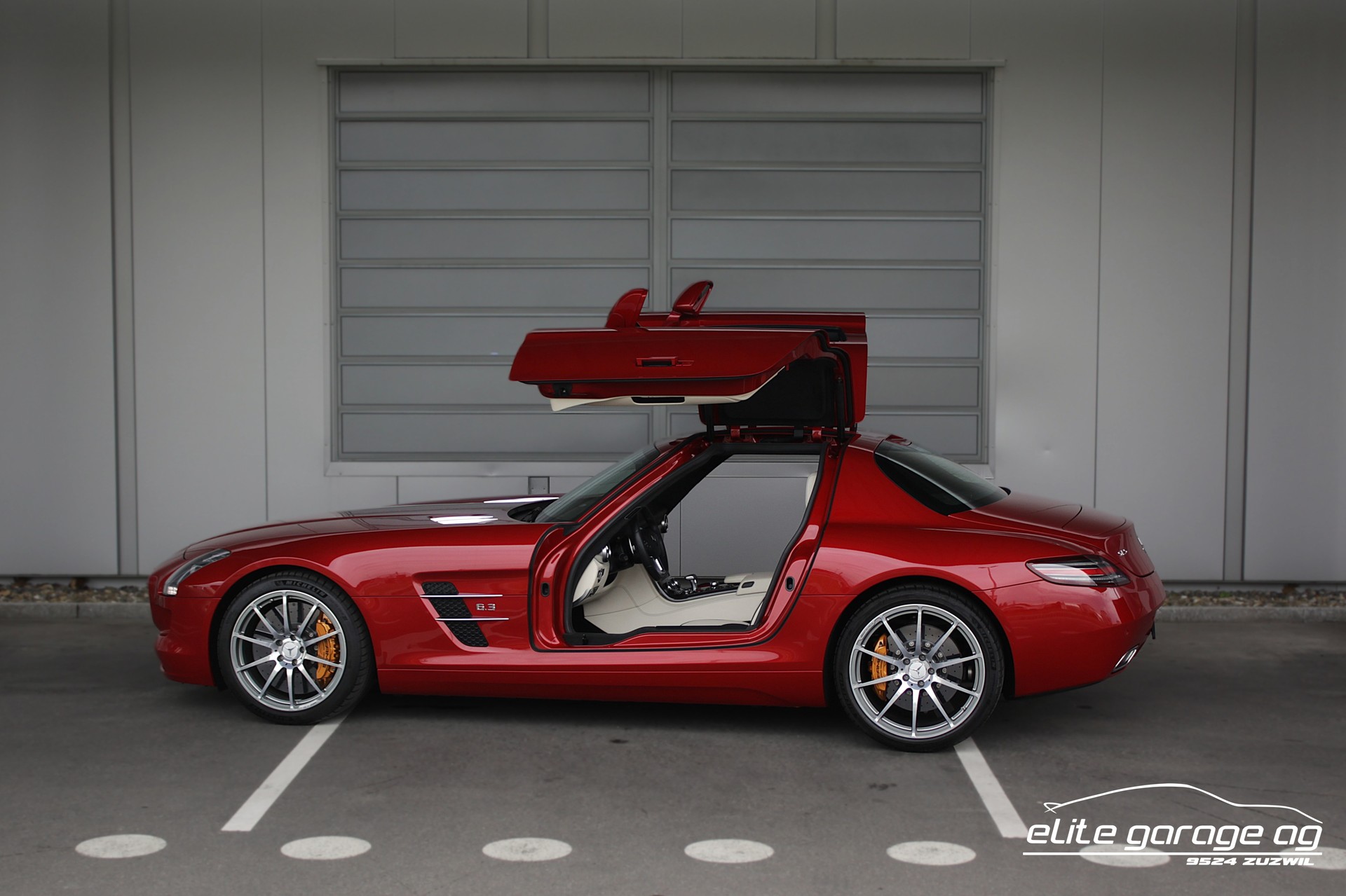 MERCEDES-BENZ SLS 63 AMG Speedshift-image-2