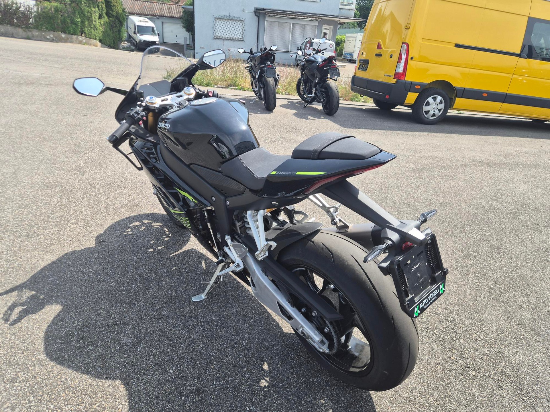 ZXMOTO 820RR-showroom-element-3