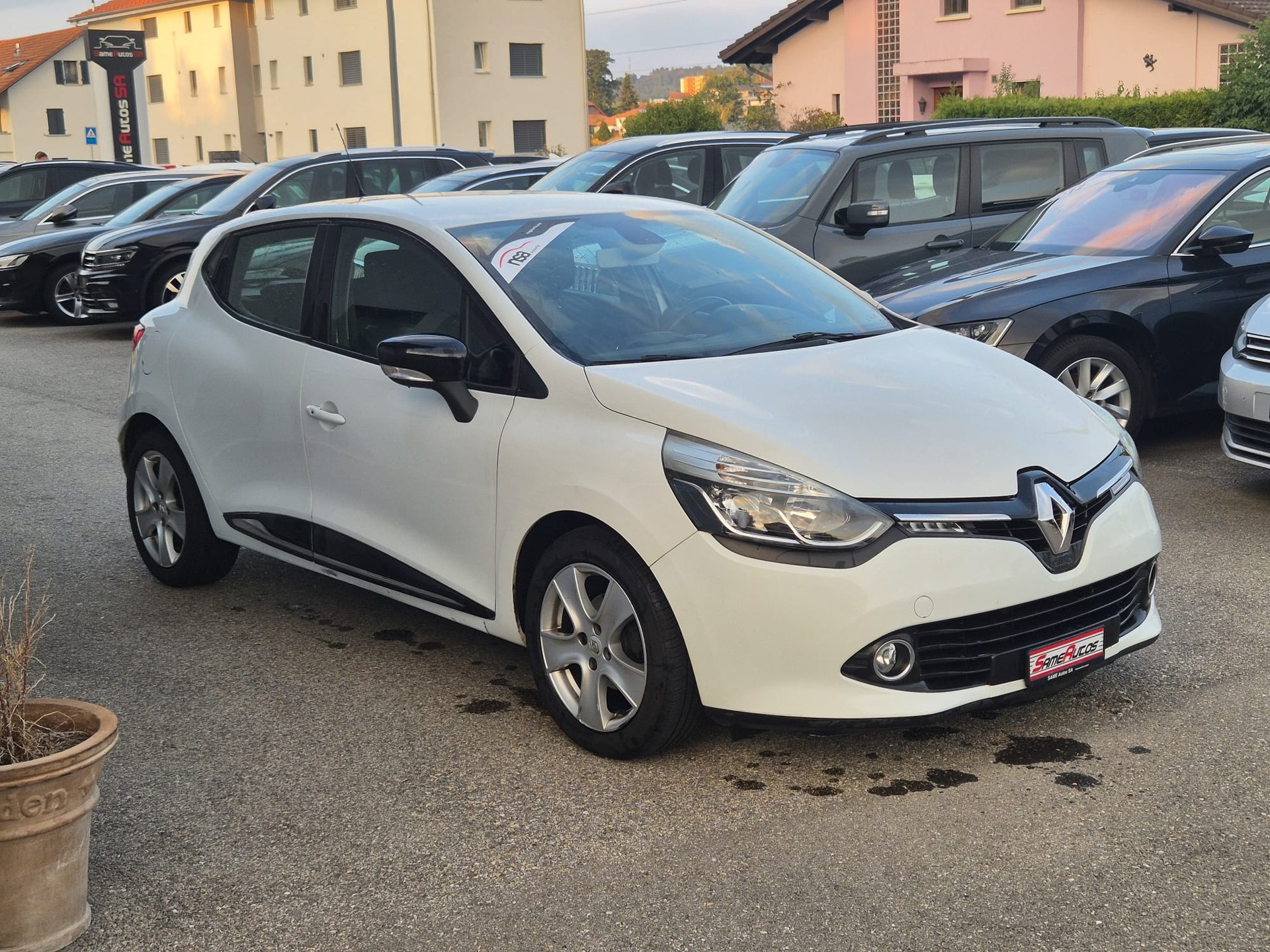RENAULT Clio 0.9 12V Dynamique-image-0