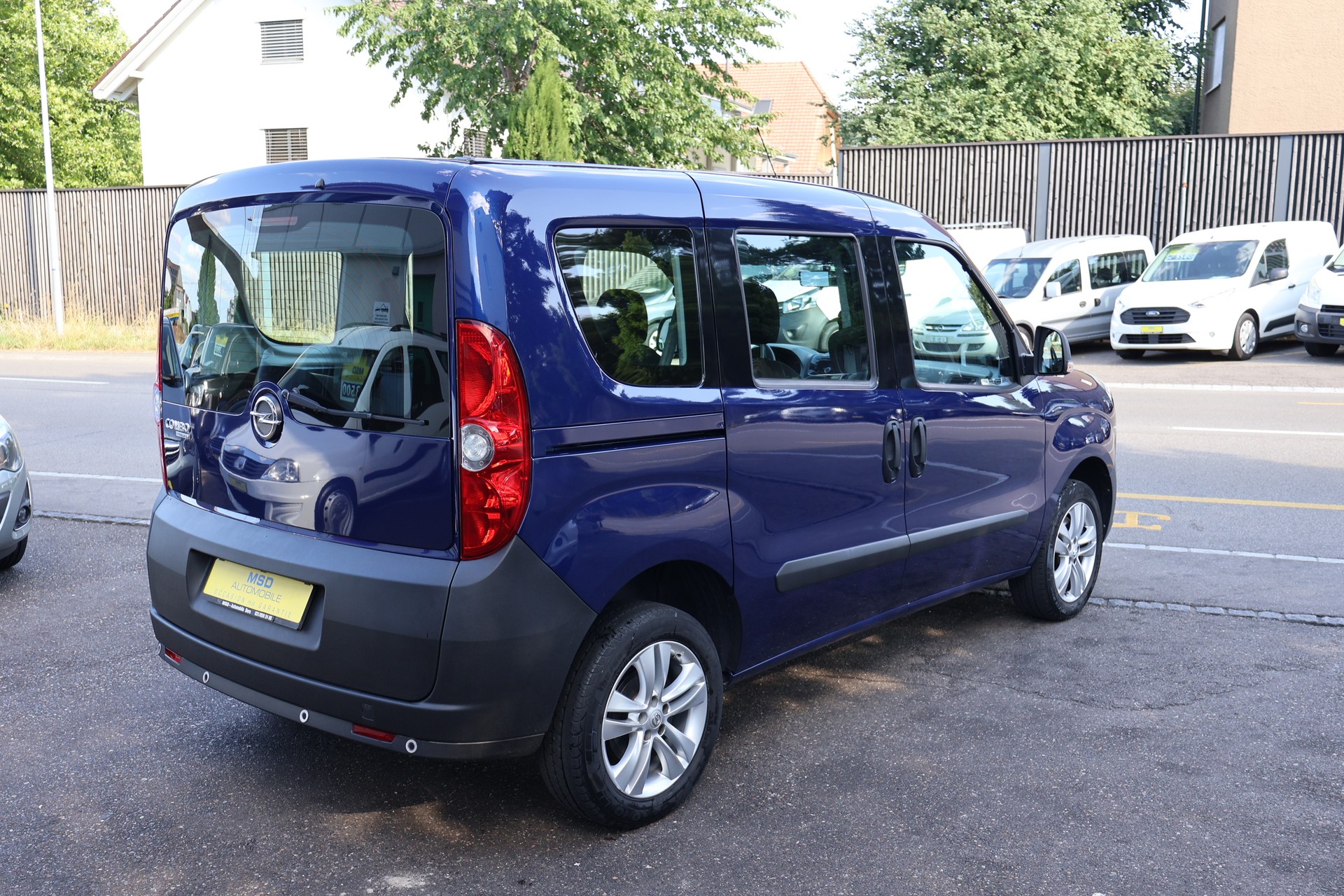 OPEL Combo 1.4 Turbo Cosmo L1H1-image-5