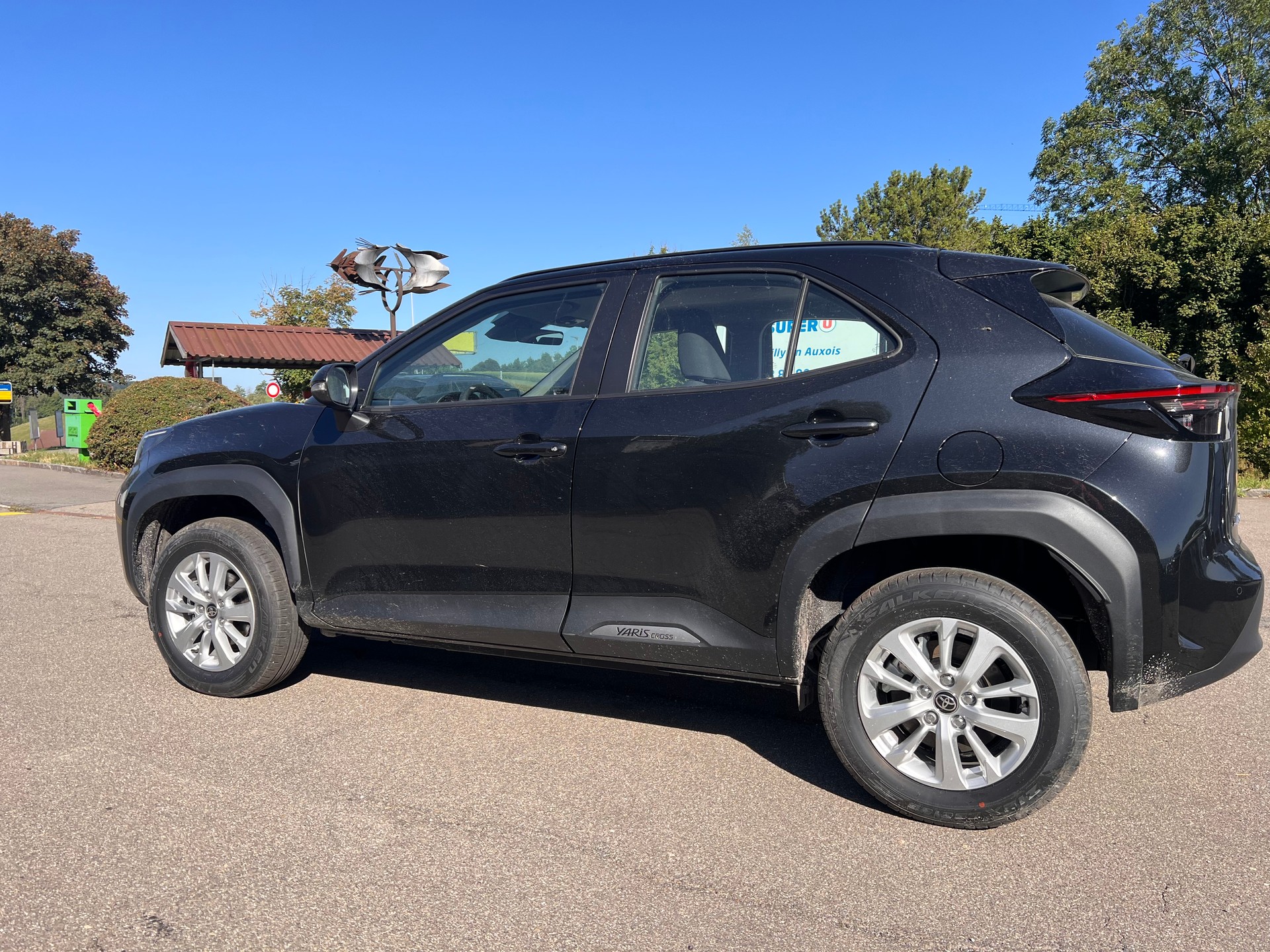 TOYOTA Yaris Cross 1.5 Comfort e-CVT-image-7
