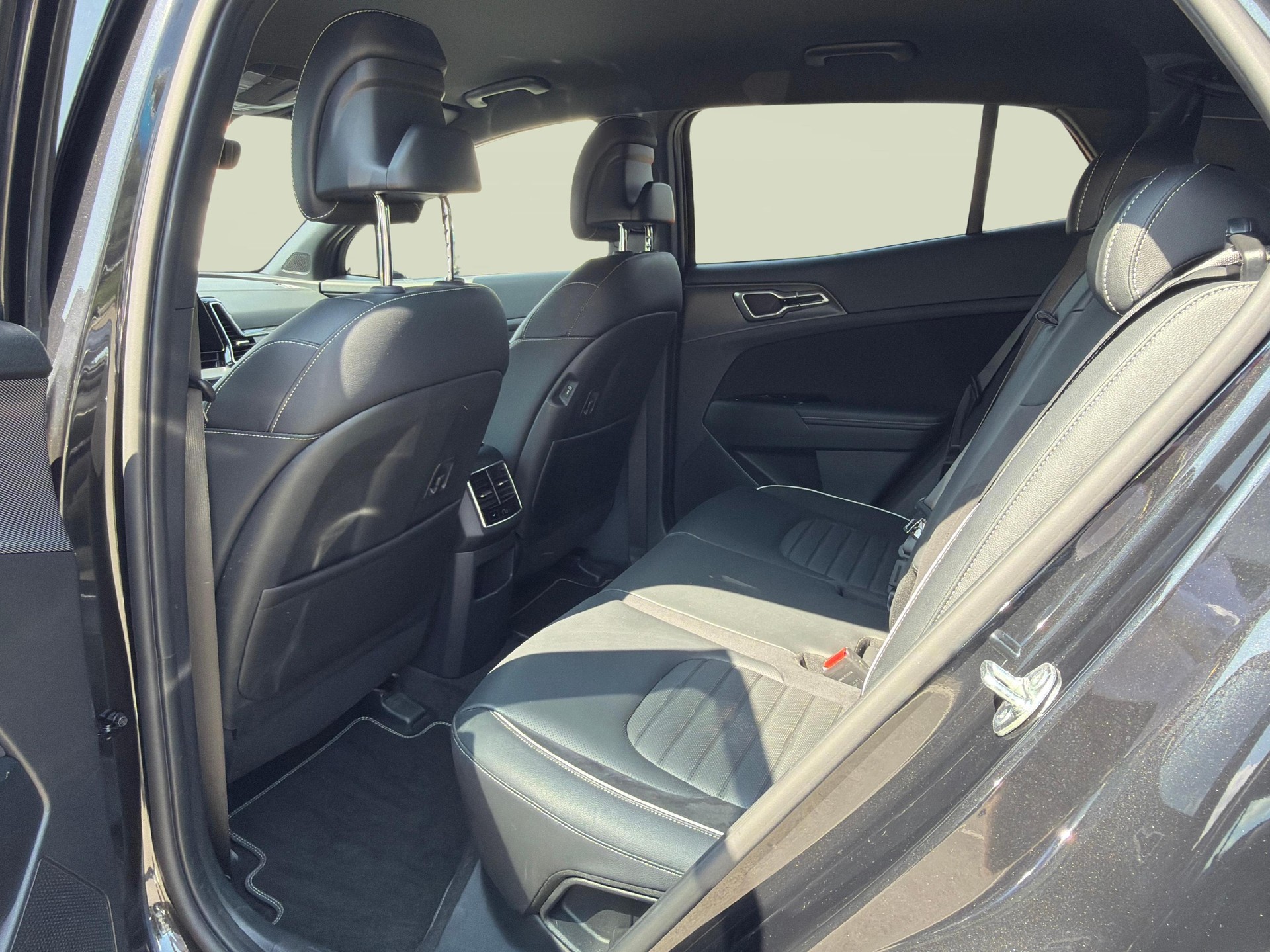 KIA Sportage 1.6 T-GDi PHEV GT-Line-image-12