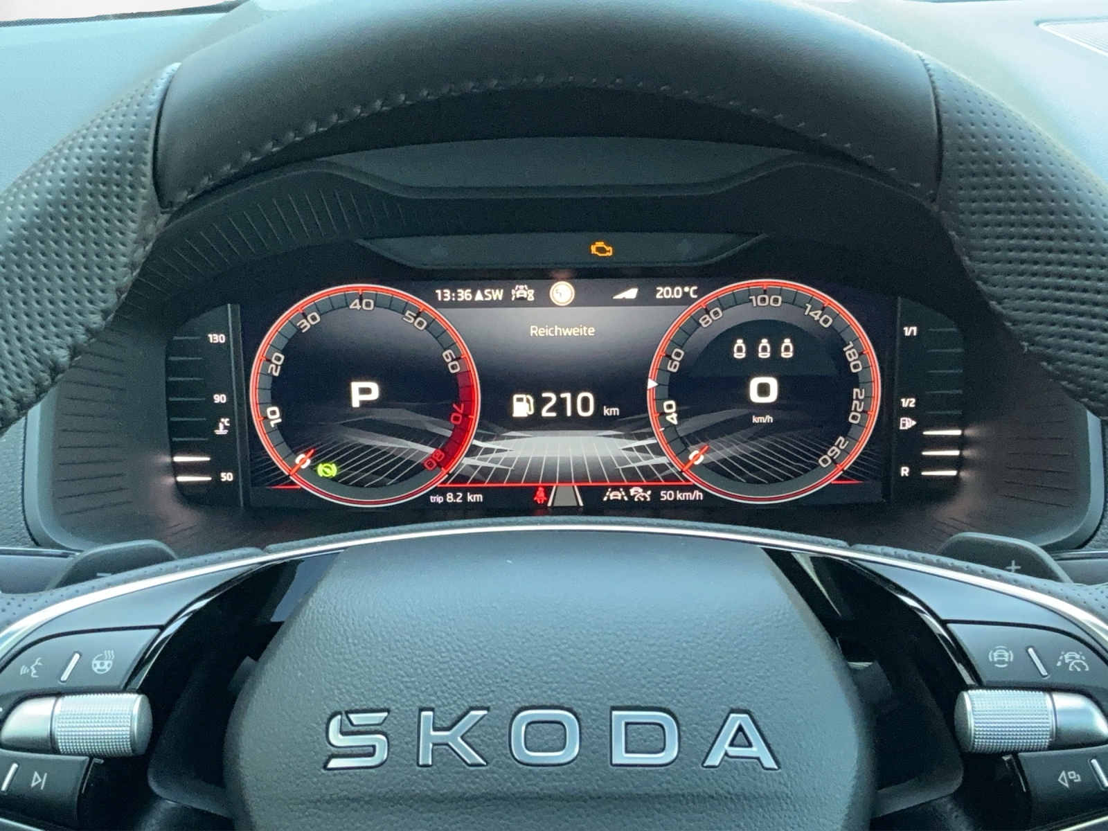 SKODA Karoq 1.5 TSI SportLine DSG-image-7