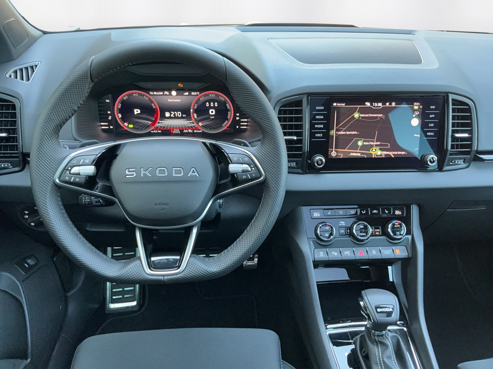 SKODA Karoq 1.5 TSI SportLine DSG-image-6
