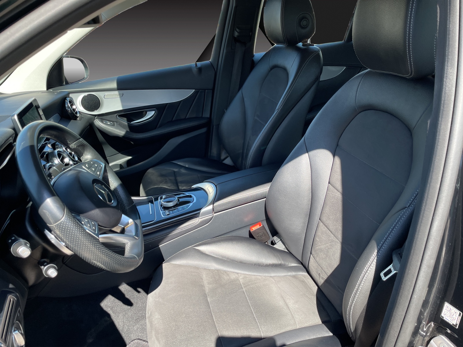 MERCEDES-BENZ GLC 250 d Exclusive 4Matic 9G-Tronic-image-13