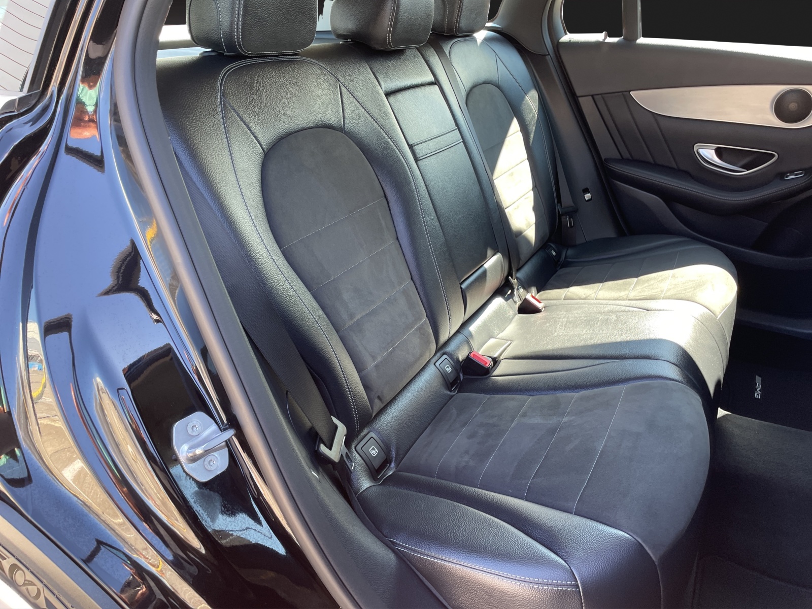 MERCEDES-BENZ GLC 250 d Exclusive 4Matic 9G-Tronic-image-17