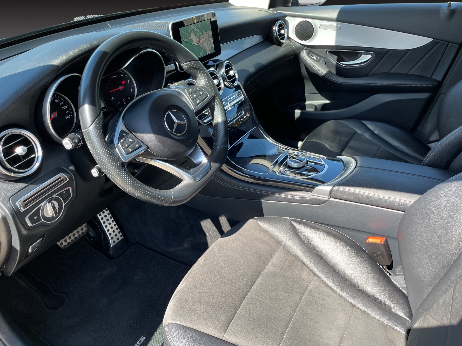 MERCEDES-BENZ GLC 250 d Exclusive 4Matic 9G-Tronic-image-14