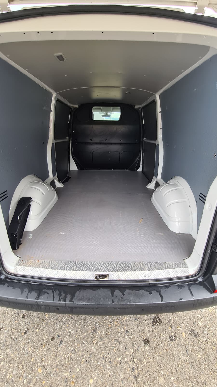VW T6.1 2.0 TDI ** Lange Version ** RF-Kamera ** Klimaanlage ** Tempomat ** PDC Hinten ** LTZ MFK 18.08.2025 **-image-11