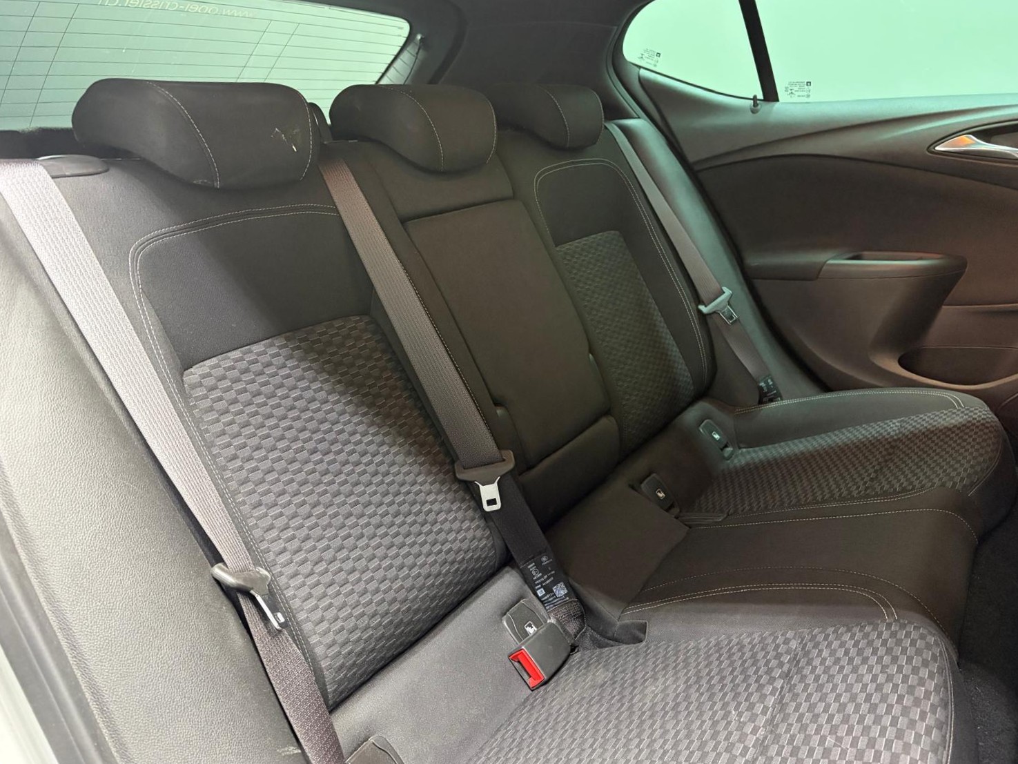OPEL Astra 1.4i Turbo Excellence - Caméra de recul - Expertise du jour-image-12