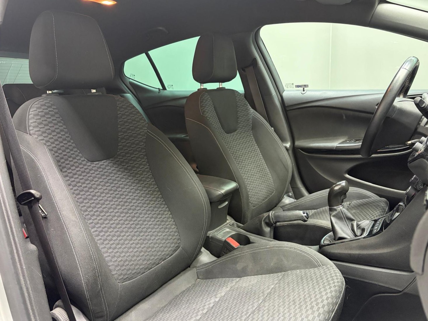 OPEL Astra 1.4i Turbo Excellence - Caméra de recul - Expertise du jour-image-11