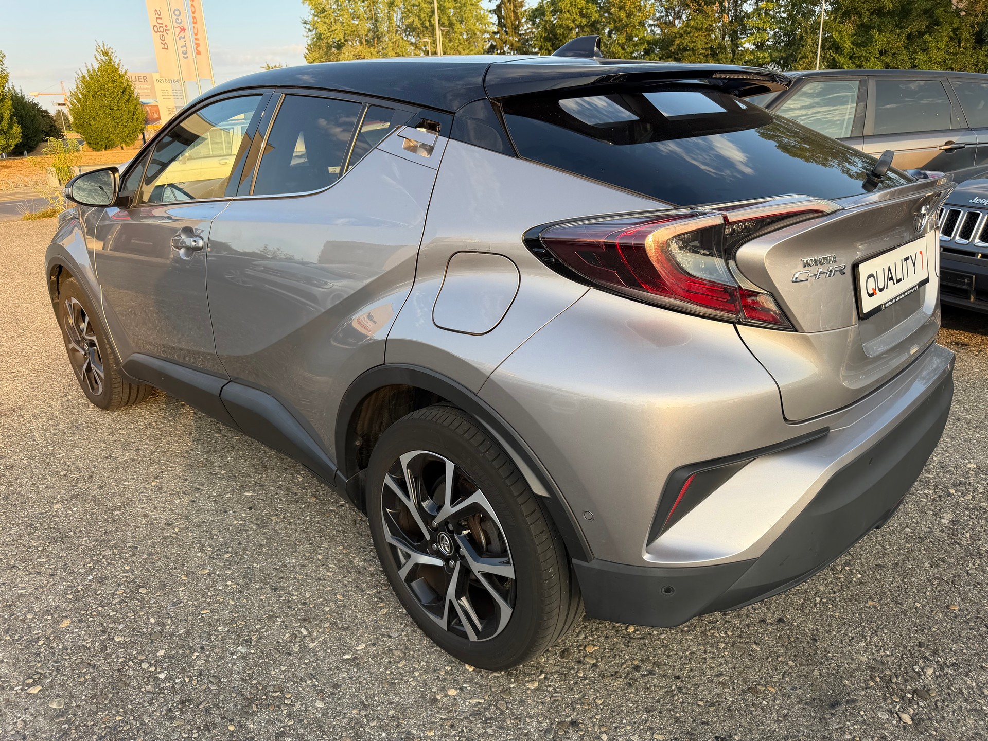 TOYOTA C-HR 1.2 Turbo Style 4WD Multidrive S-image-4