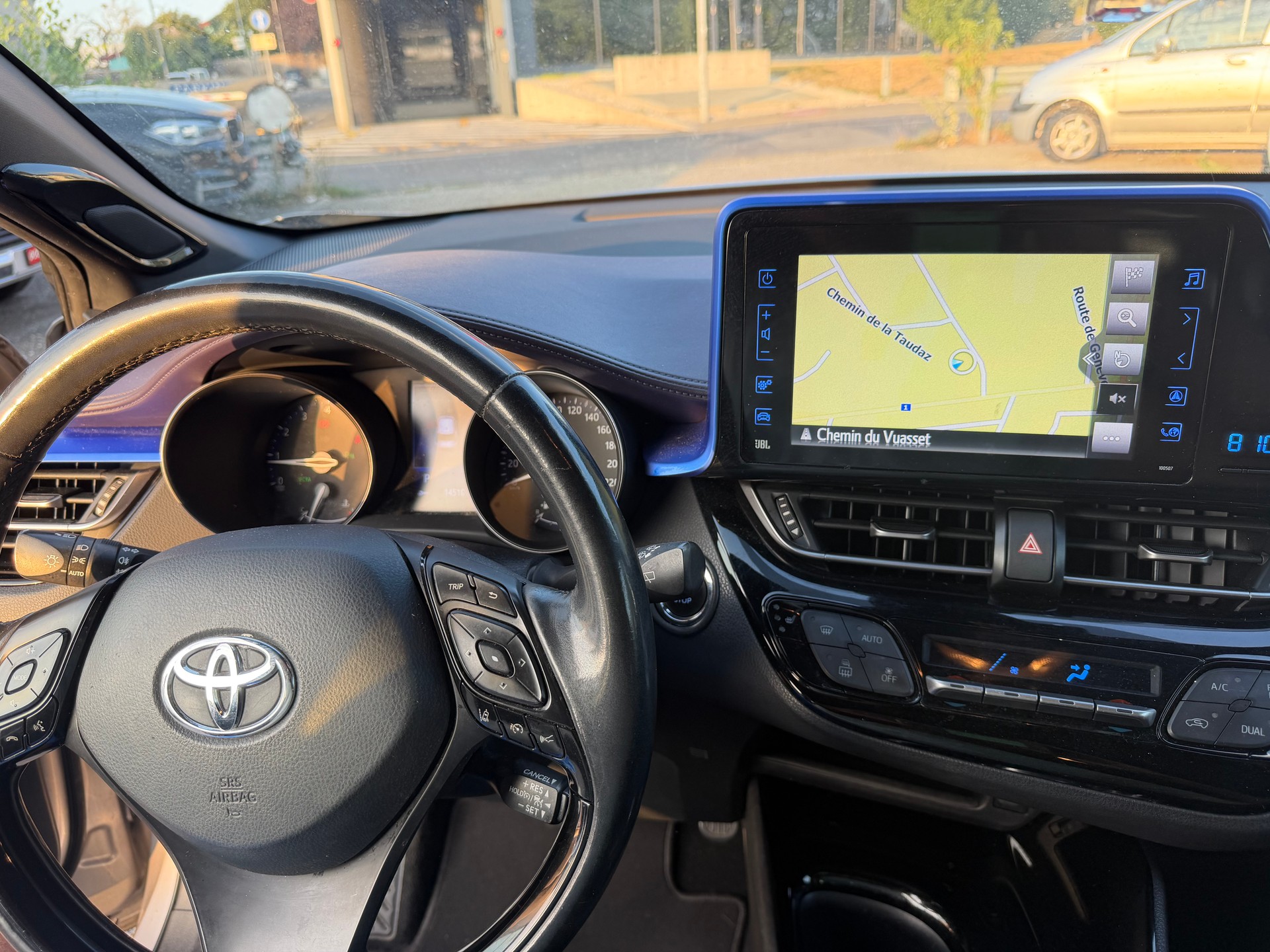 TOYOTA C-HR 1.2 Turbo Style 4WD Multidrive S-image-8