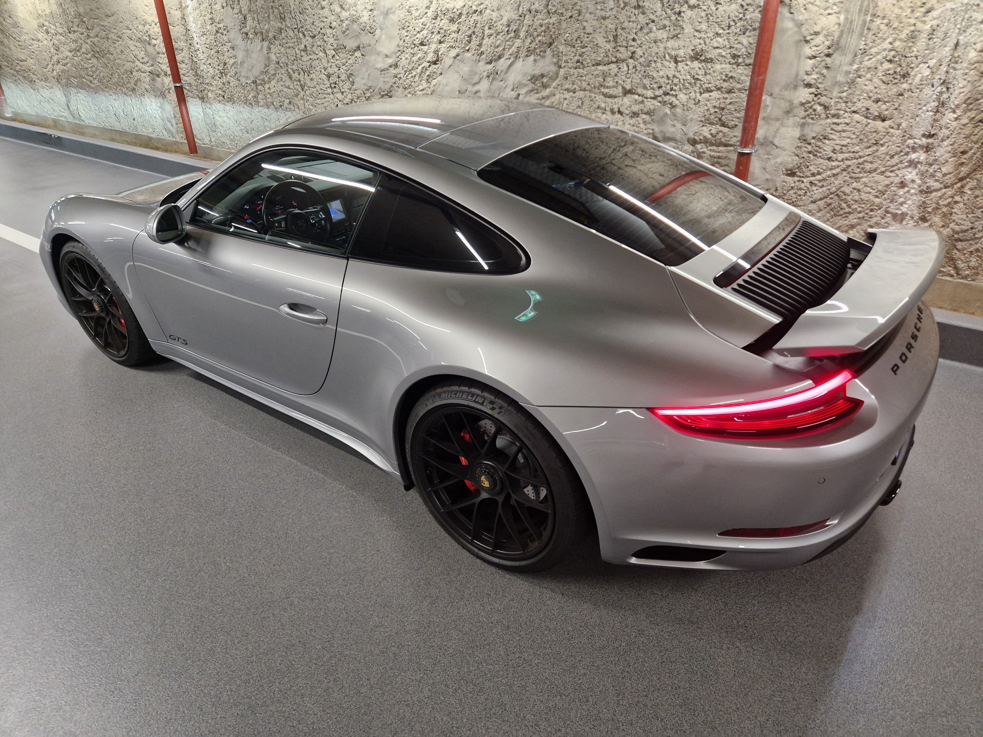 PORSCHE 3.0 Carrera GTS PDK-image-0