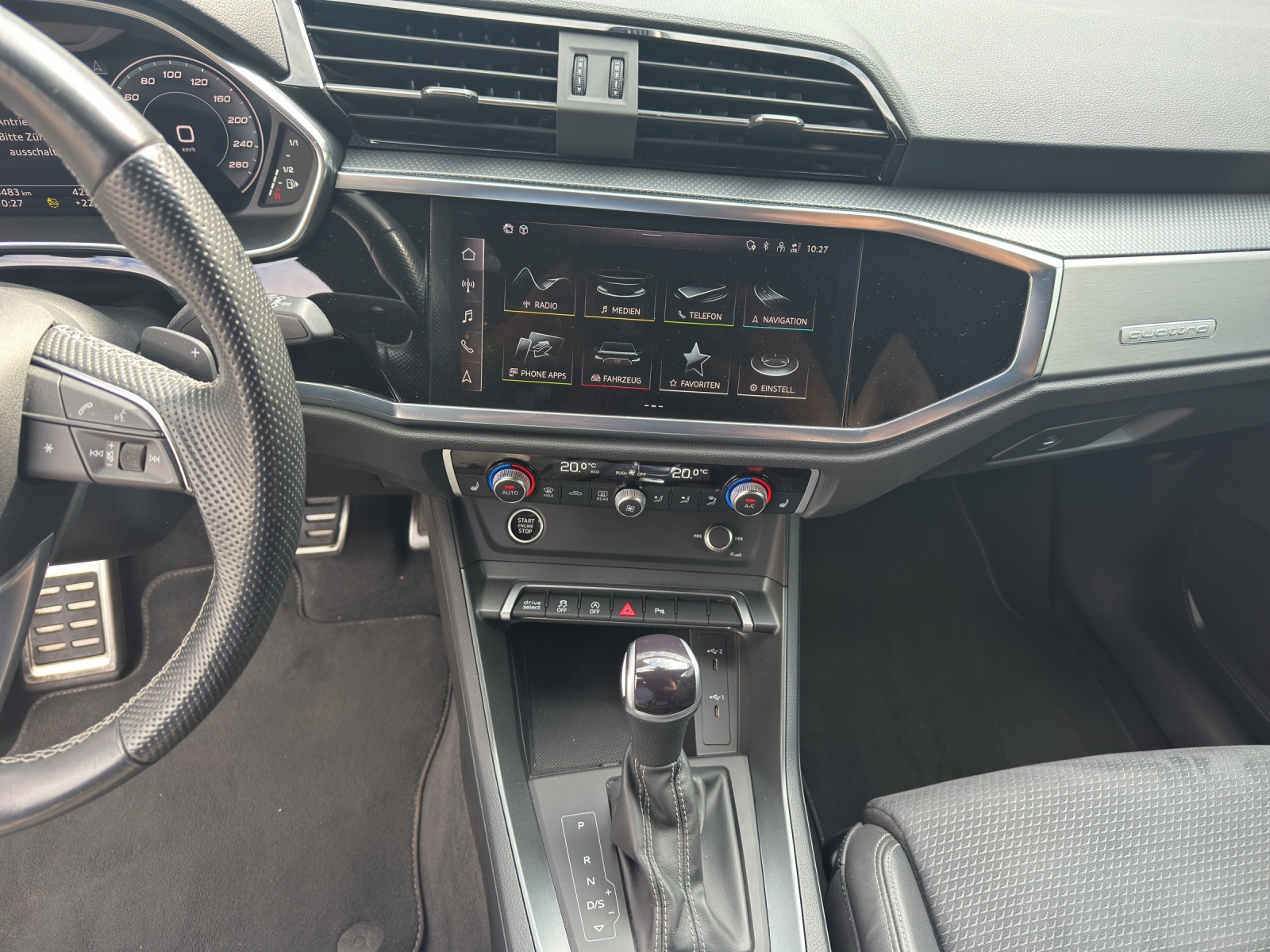 AUDI Q3 Sportback 40 TFSI S line quattro S-tronic-image-10