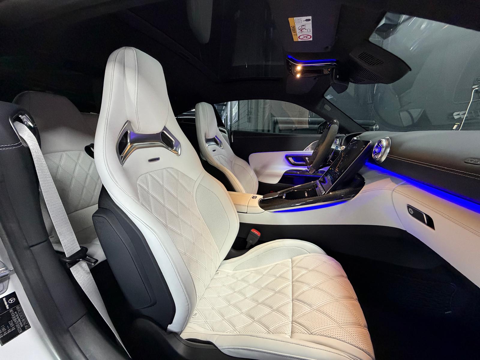 MERCEDES-BENZ AMG GT 63 PRO Limited Magno White Matt Performance 4Matic+ Executive 1of1 Edition-image-14