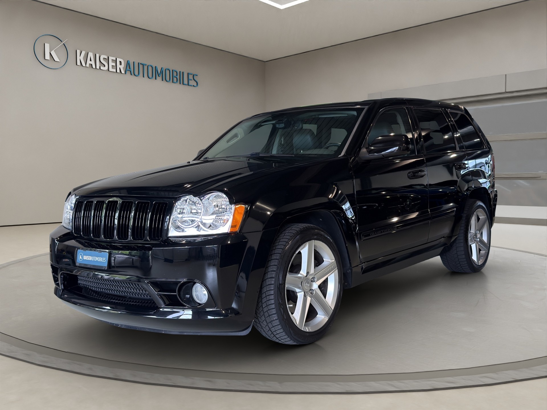JEEP Grand Cherokee 6.1 HEMI SRT8 Automatic