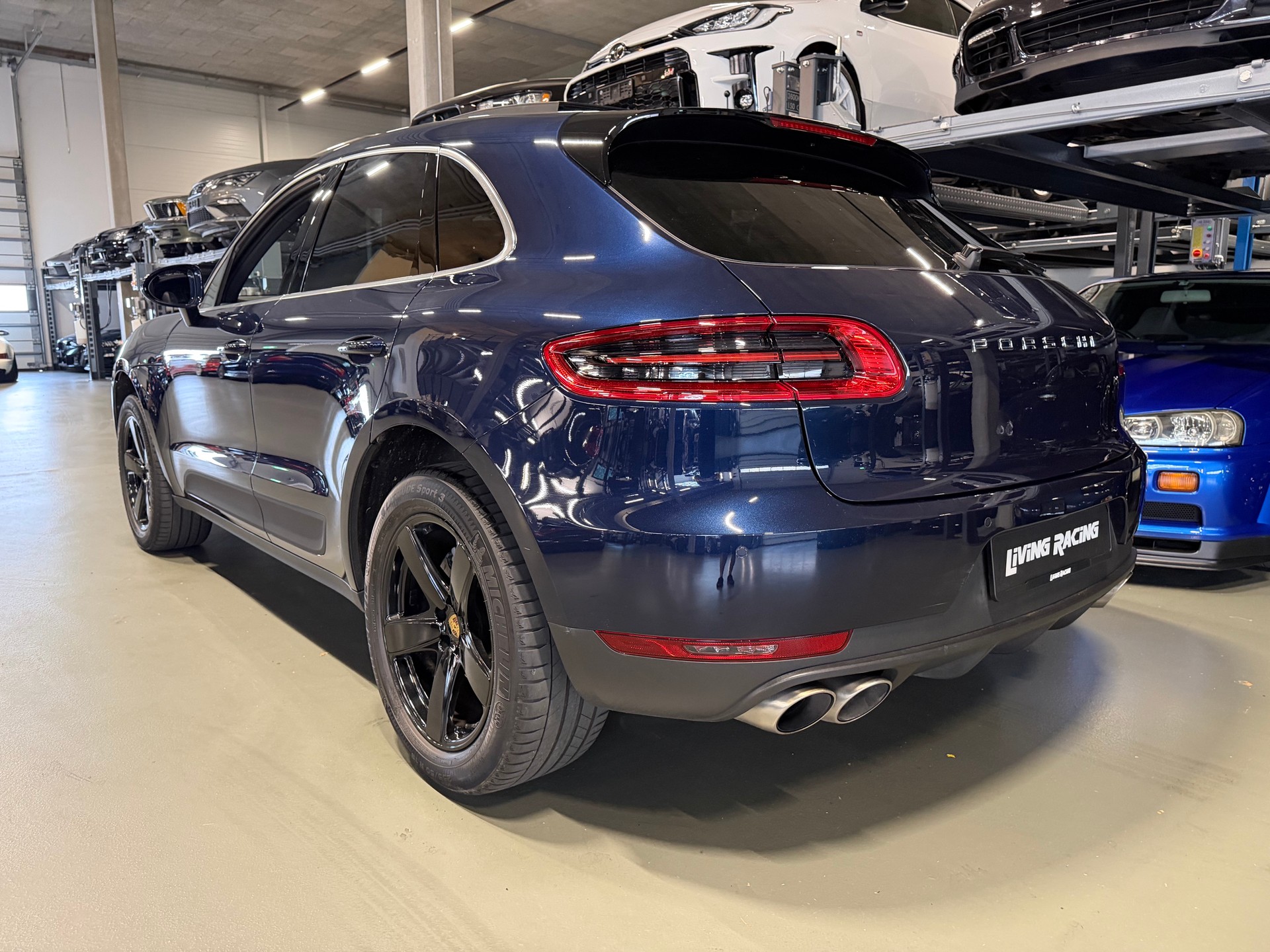 PORSCHE Macan S PDK *CH VHC*-image-2