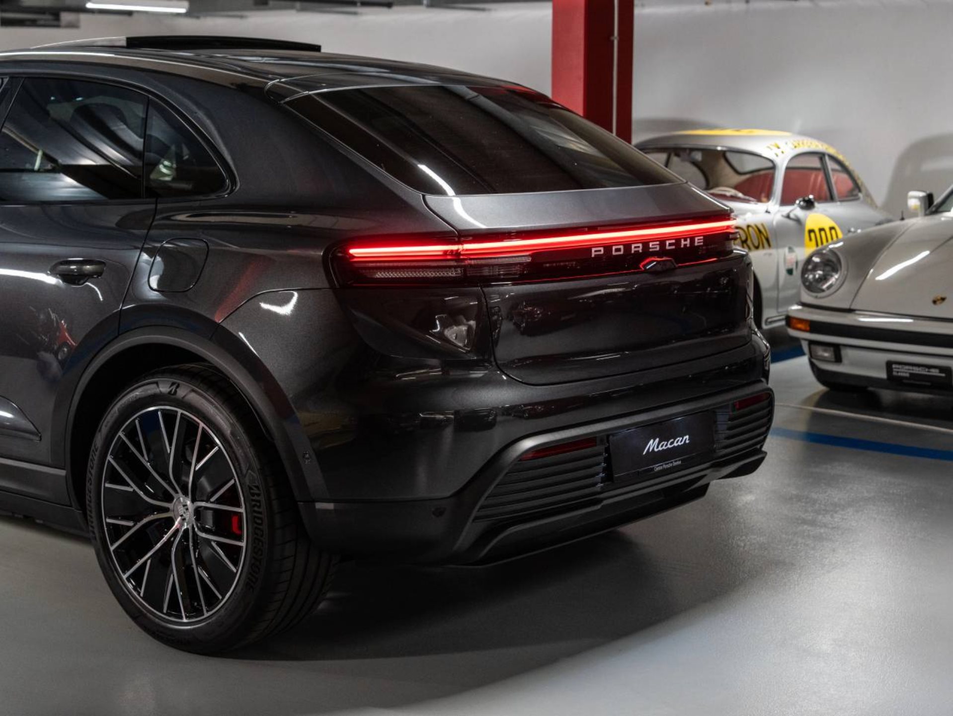 PORSCHE Macan 4S-image-20