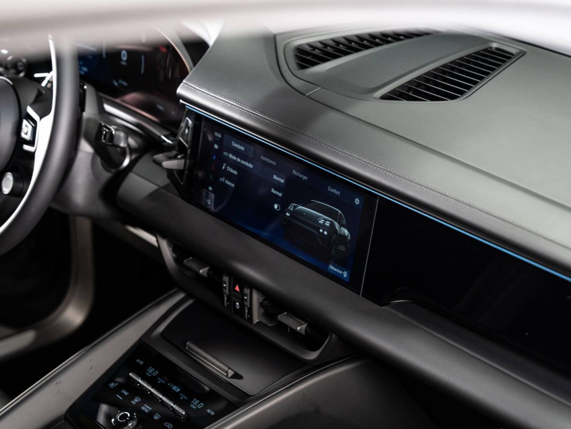 PORSCHE Macan 4S-image-10