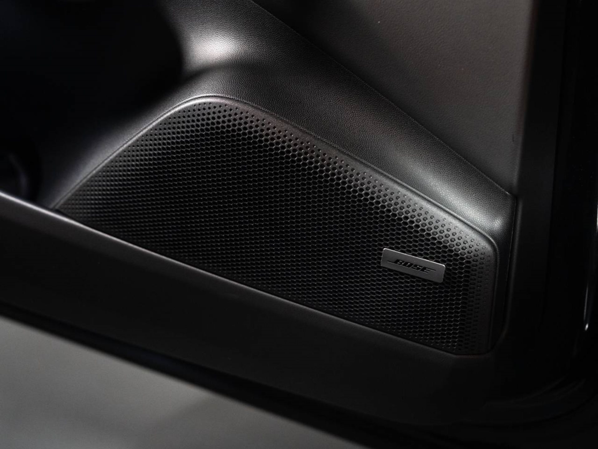 PORSCHE Macan 4S-image-16