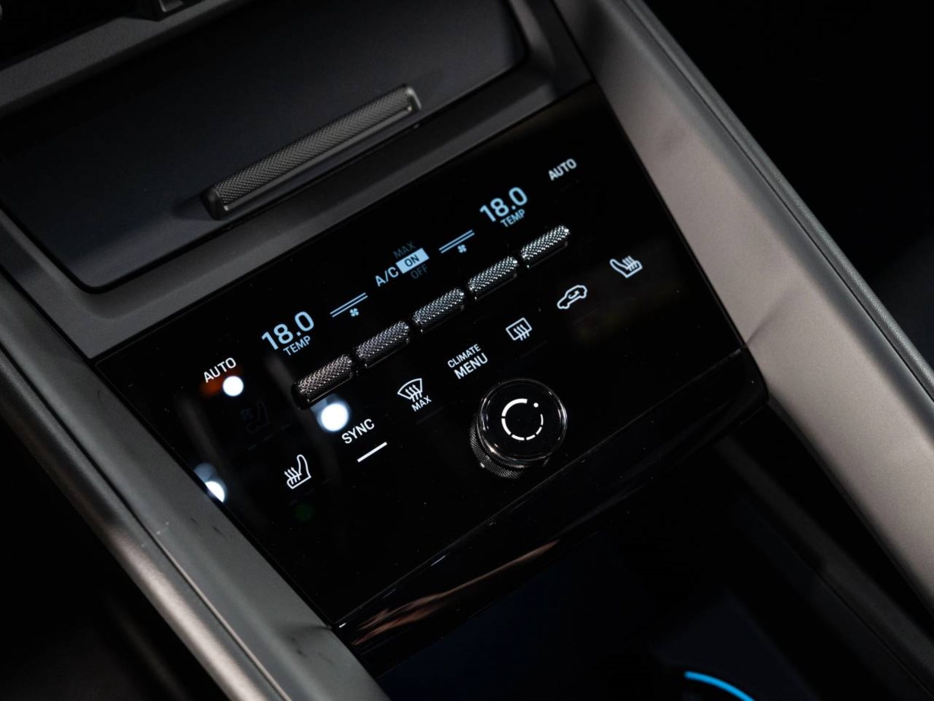 PORSCHE Macan 4S-image-12