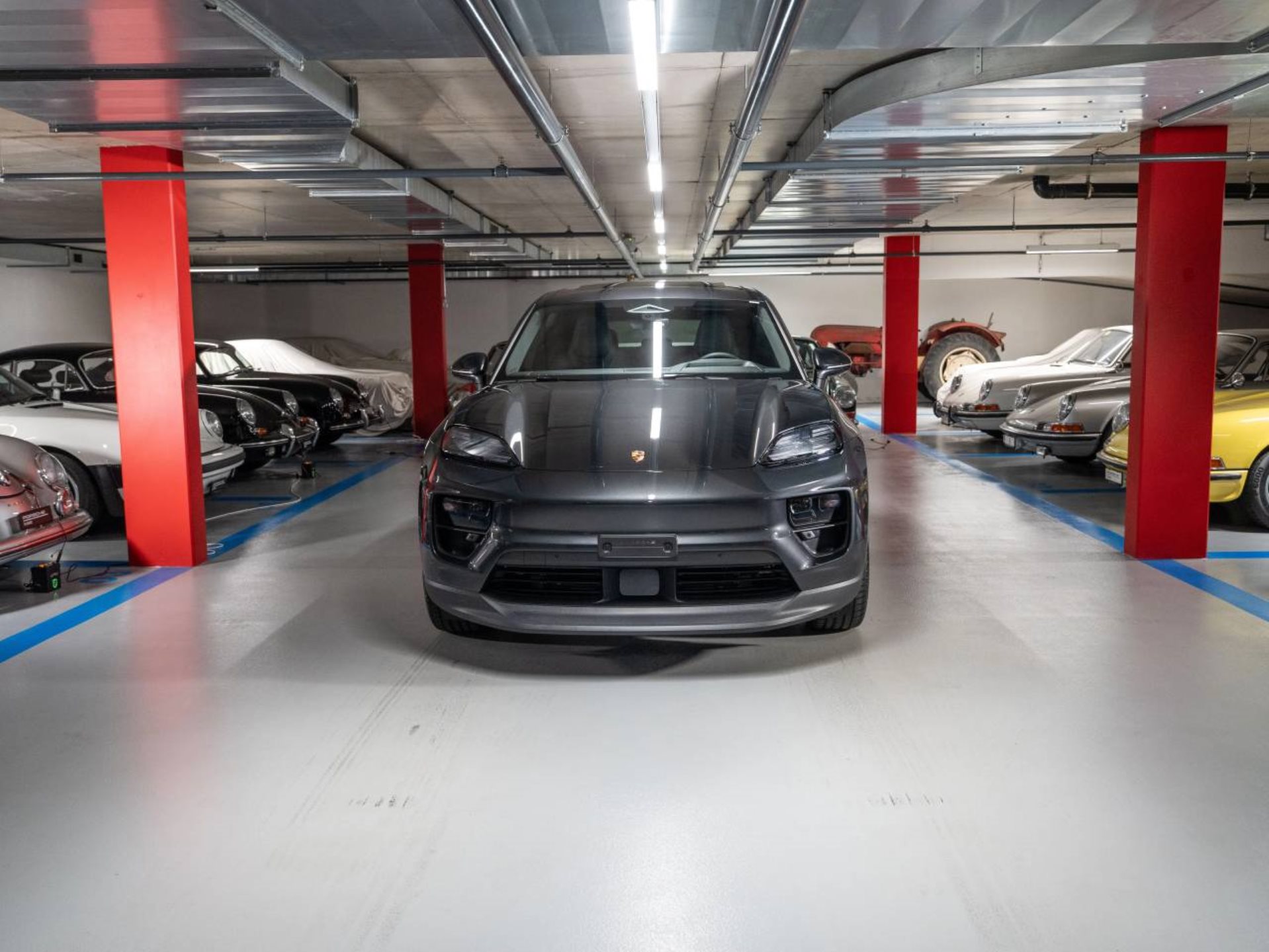 PORSCHE Macan 4S-image-1